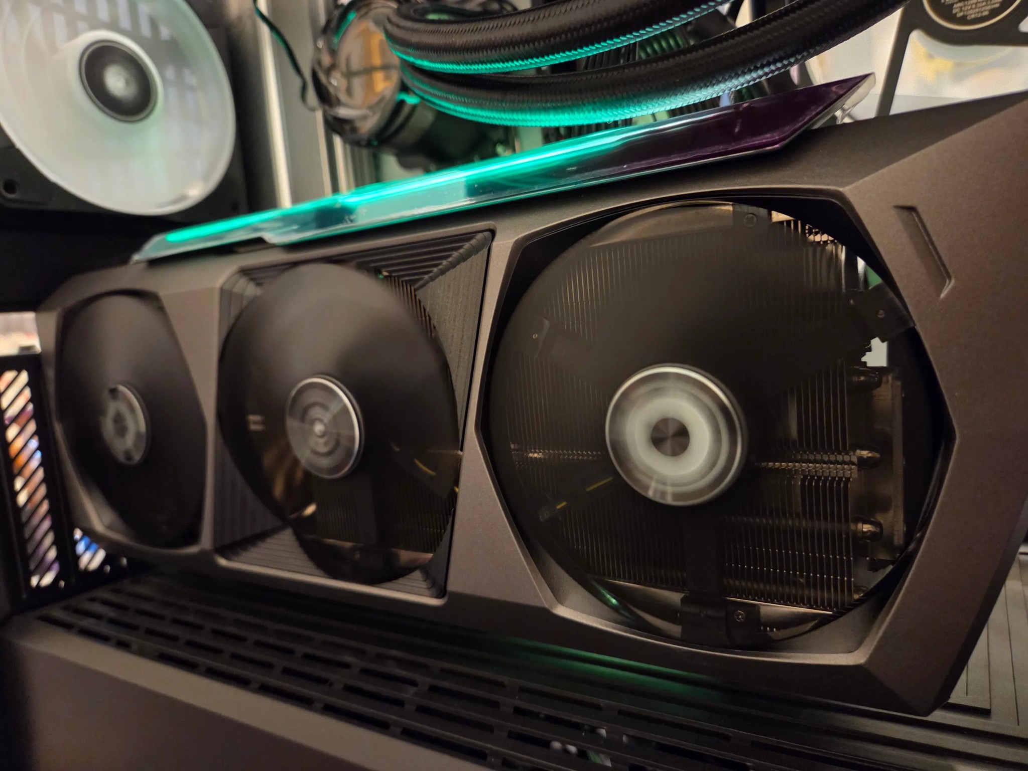 ZOTAC GAMING RTX 4070 Ti SUPER AMP HOLO 16GB GDDR6X