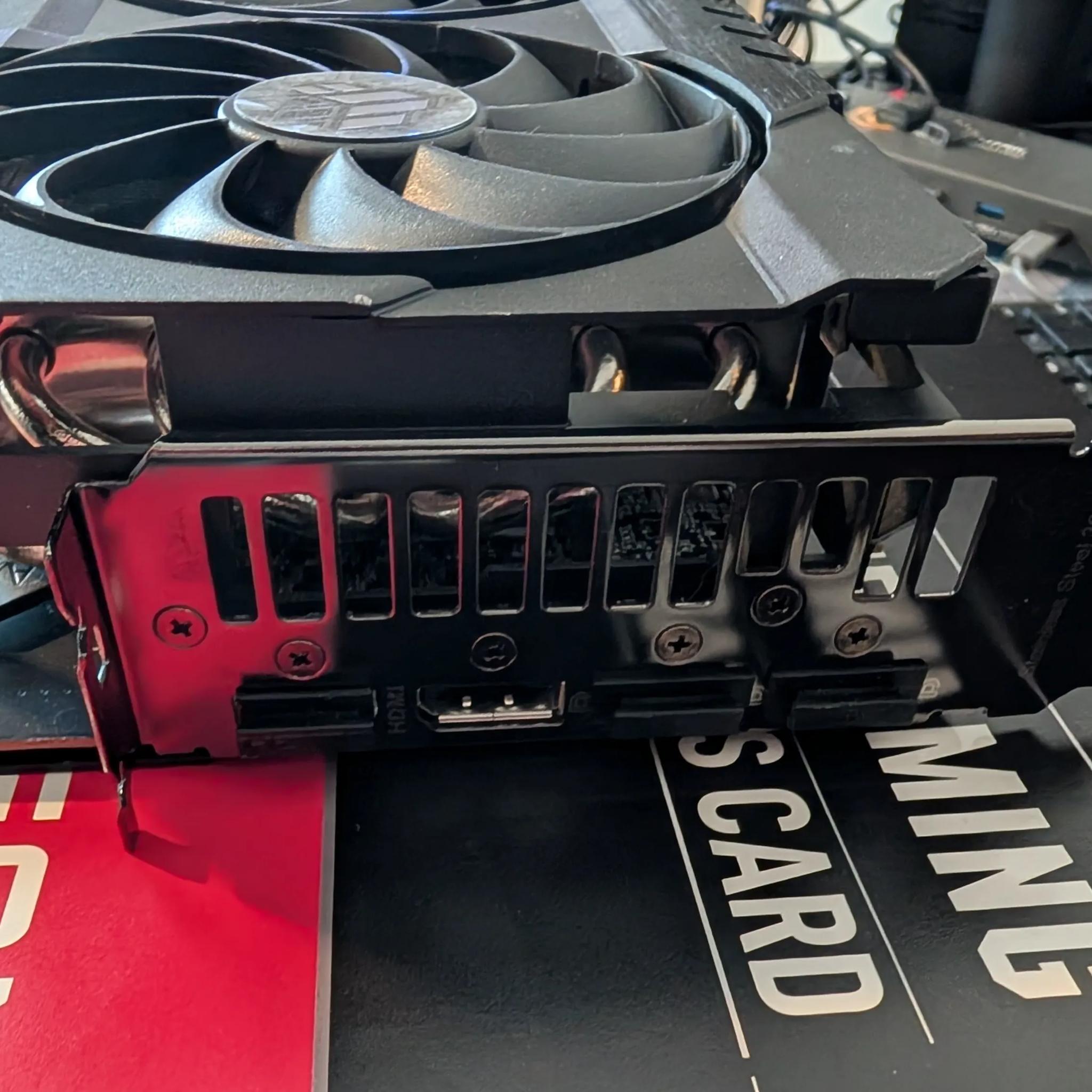 ASUS TUF Gaming AMD Radeon RX 6900 XT 16G OC Edition (TUF-RX600XT-O16G-GAMING)