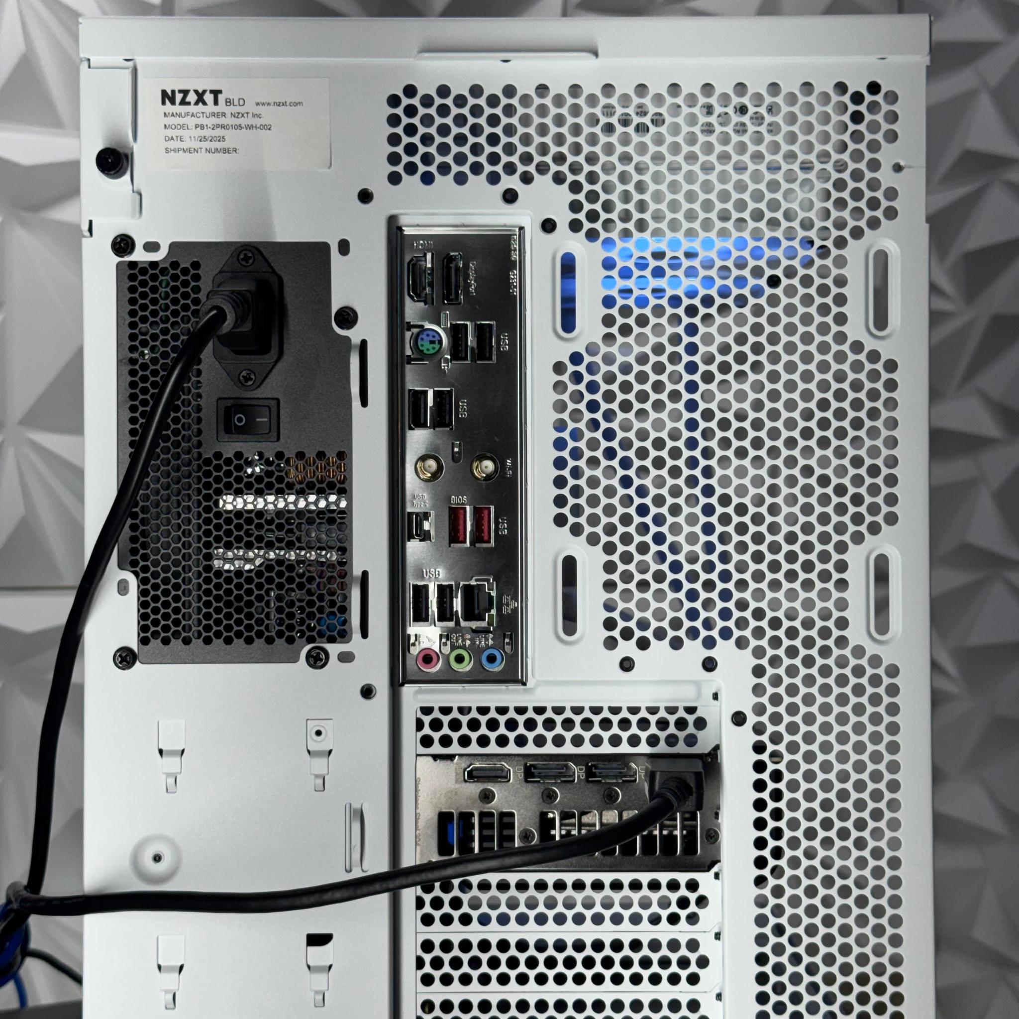 1440p/4k high end Creator pc / RTX 5070 Ti / Ryzen 7 9700x / 32GB DDR5 / 2TB SSD / liquid cooled