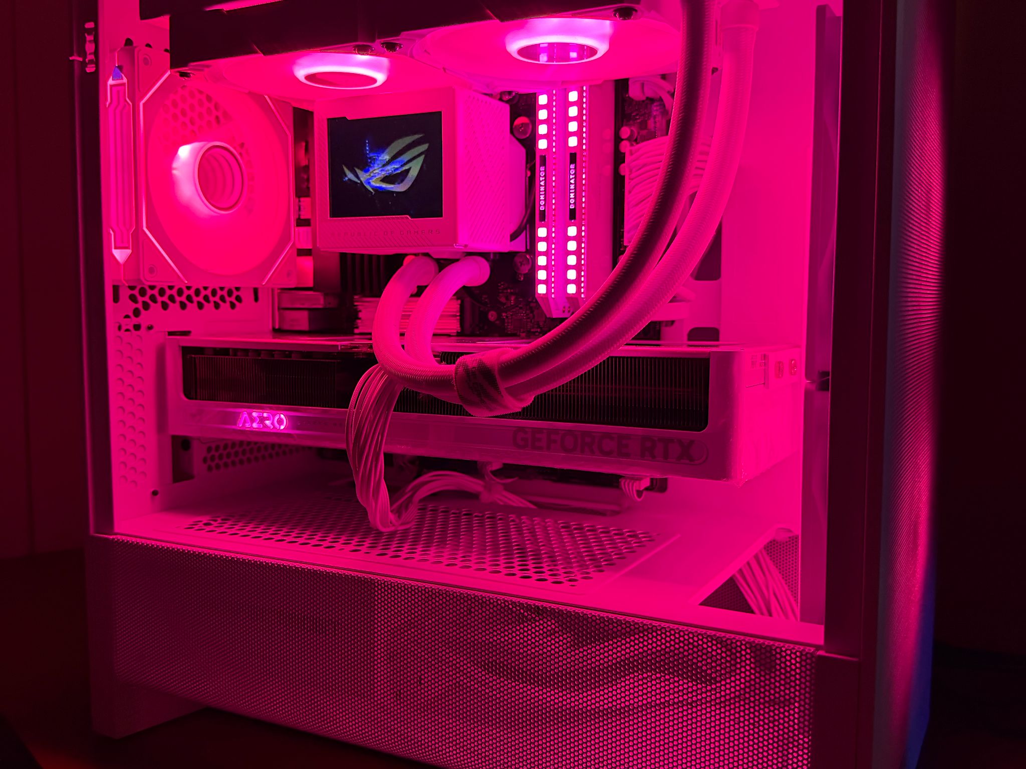 “Pink Panther” Gaming PC Customizable RGB Ryzen 7 8700G, RTX 5070 12GB, 32GB DDR5, 1TB Gen4 NVMe