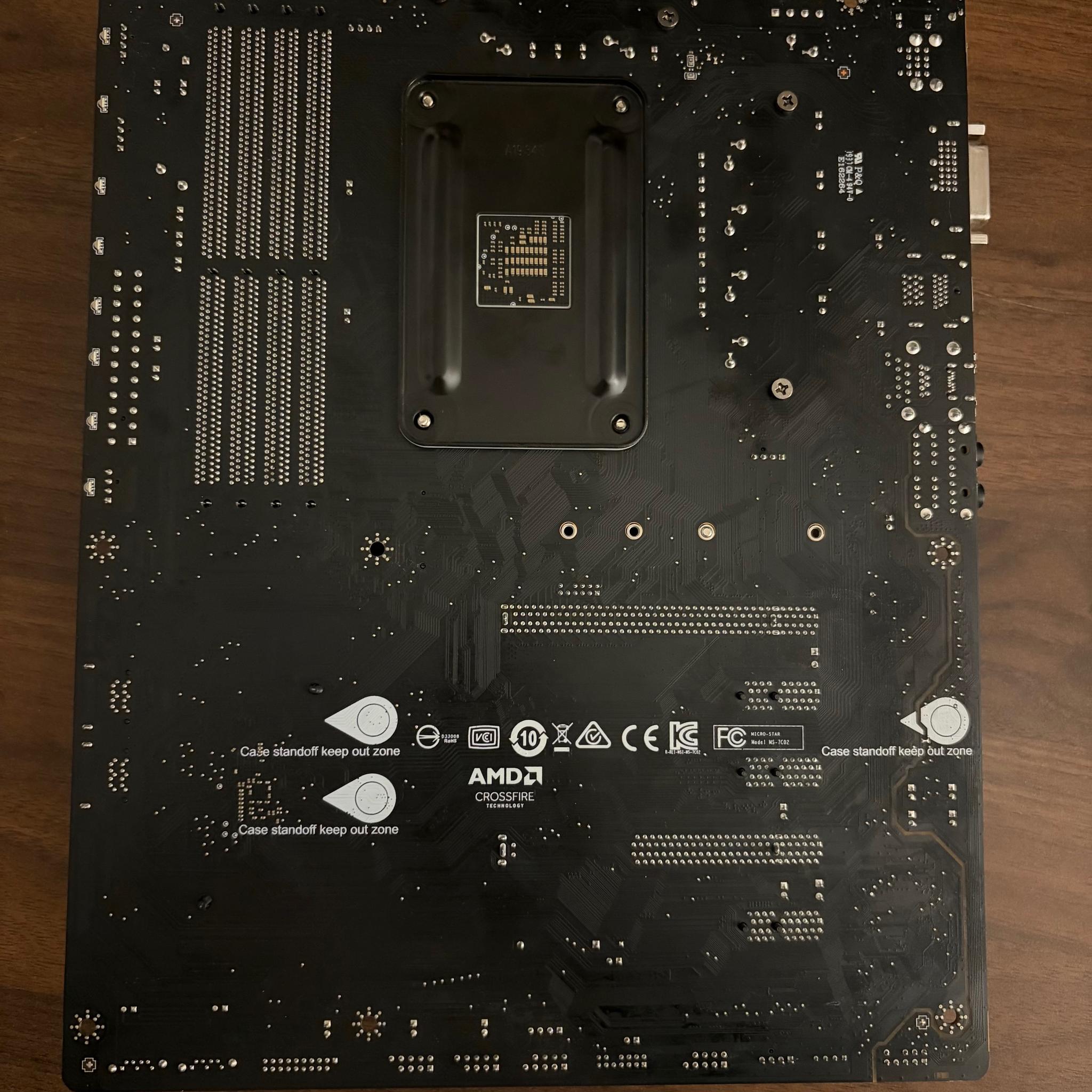 MSI B450 Tomahawk + Ryzen 7 2700x + 16GB RAM