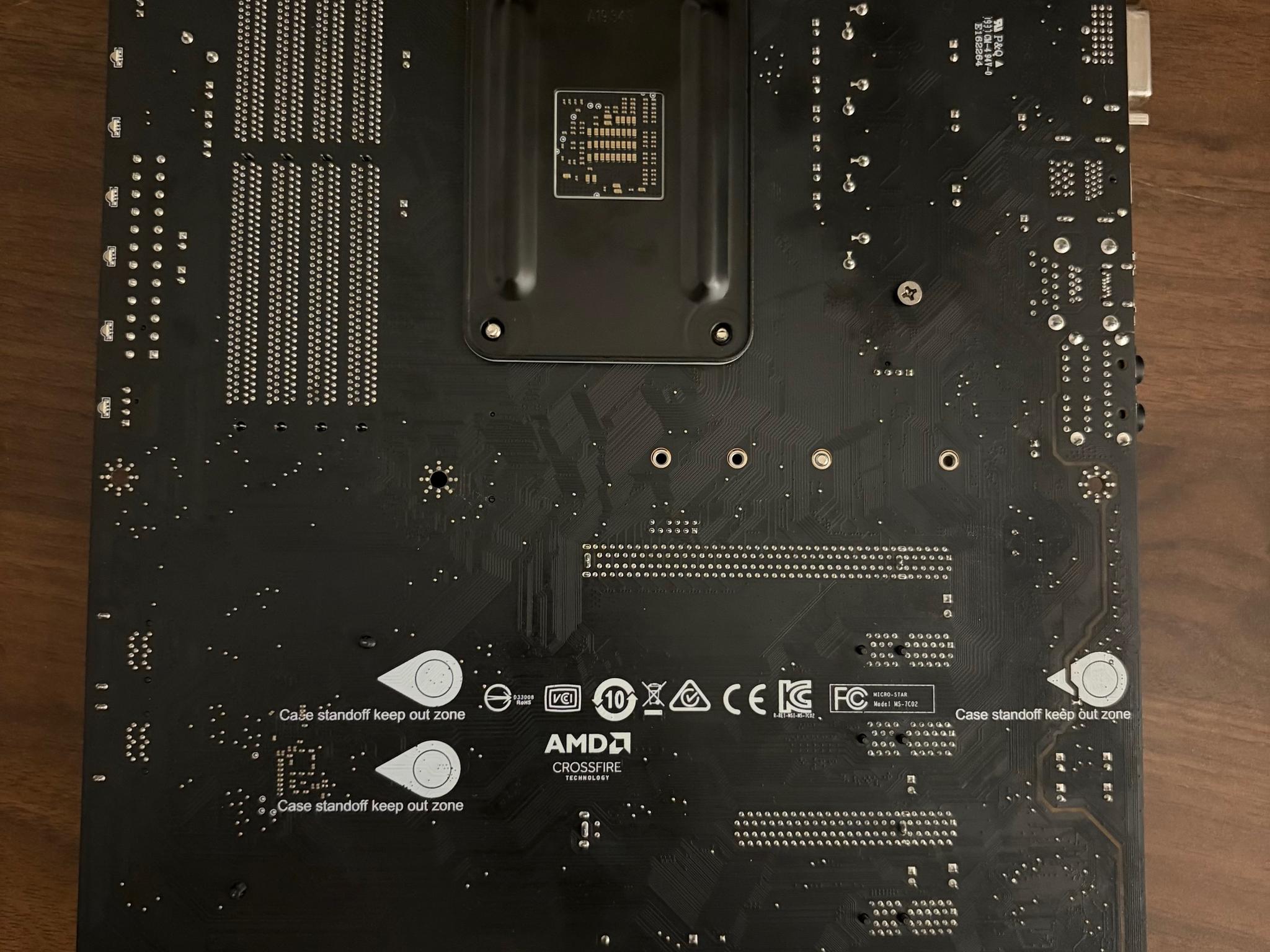 MSI B450 Tomahawk + Ryzen 7 2700x + 16GB RAM