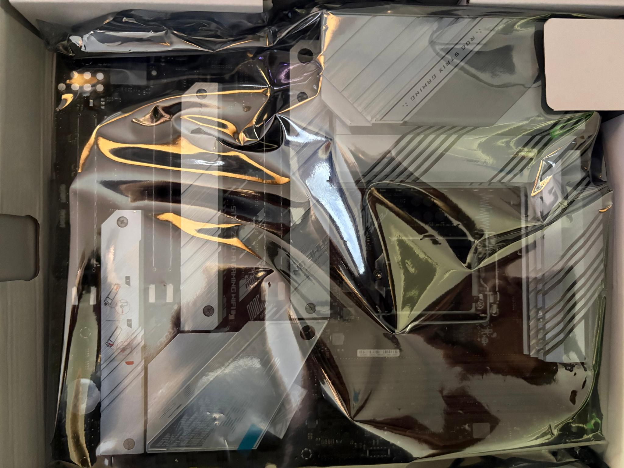 ASUS ROG STRIX Z590-A GAMING WIFI - Image 3
