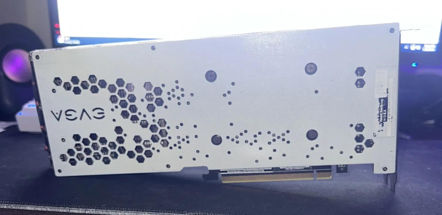 White EVGA GeForce RTX 3070 FTW3 ULTRA 8GB GDDR6
