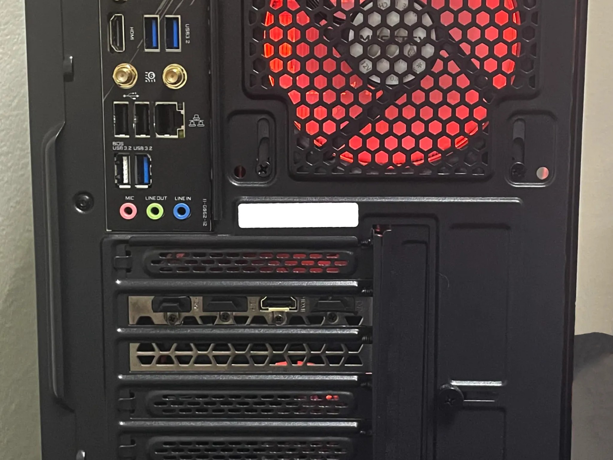 Ryzen 5 5600X | RTX 3060 12GB | 32 GB 3200 MHz RAM | 1 TB NVMe SSD | Wifi | Windows11 Home Activated