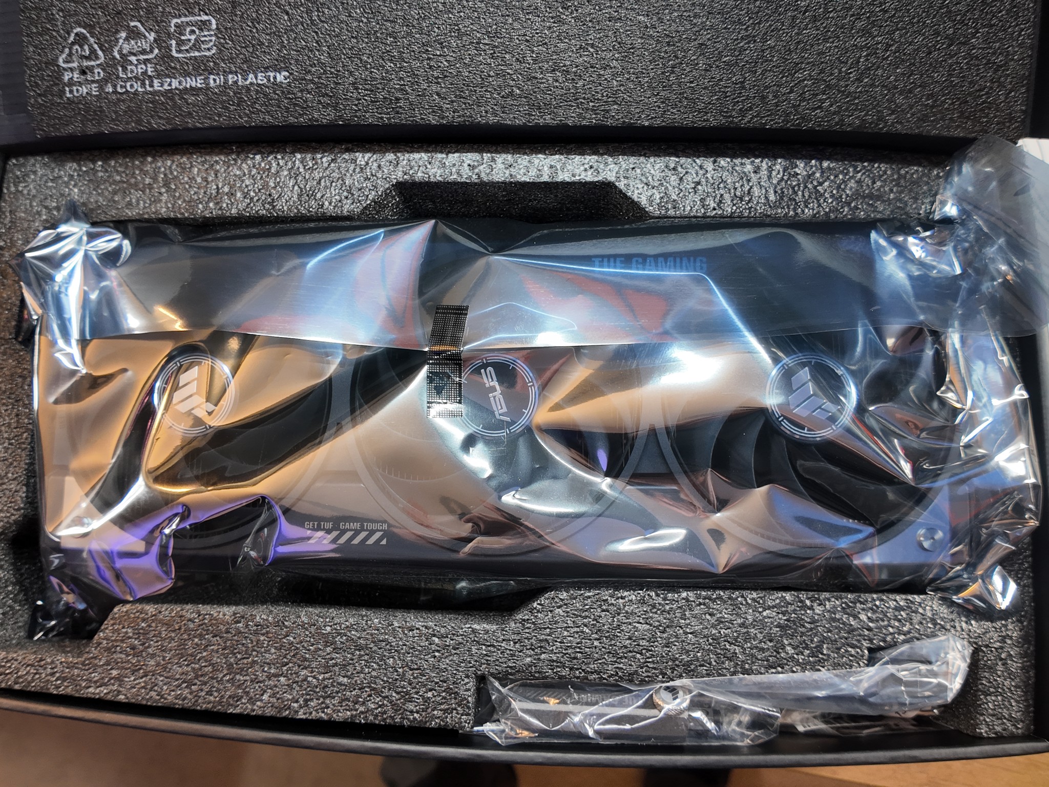 ASUS TUF Gaming GeForce RTX 5070 Ti OC Edition