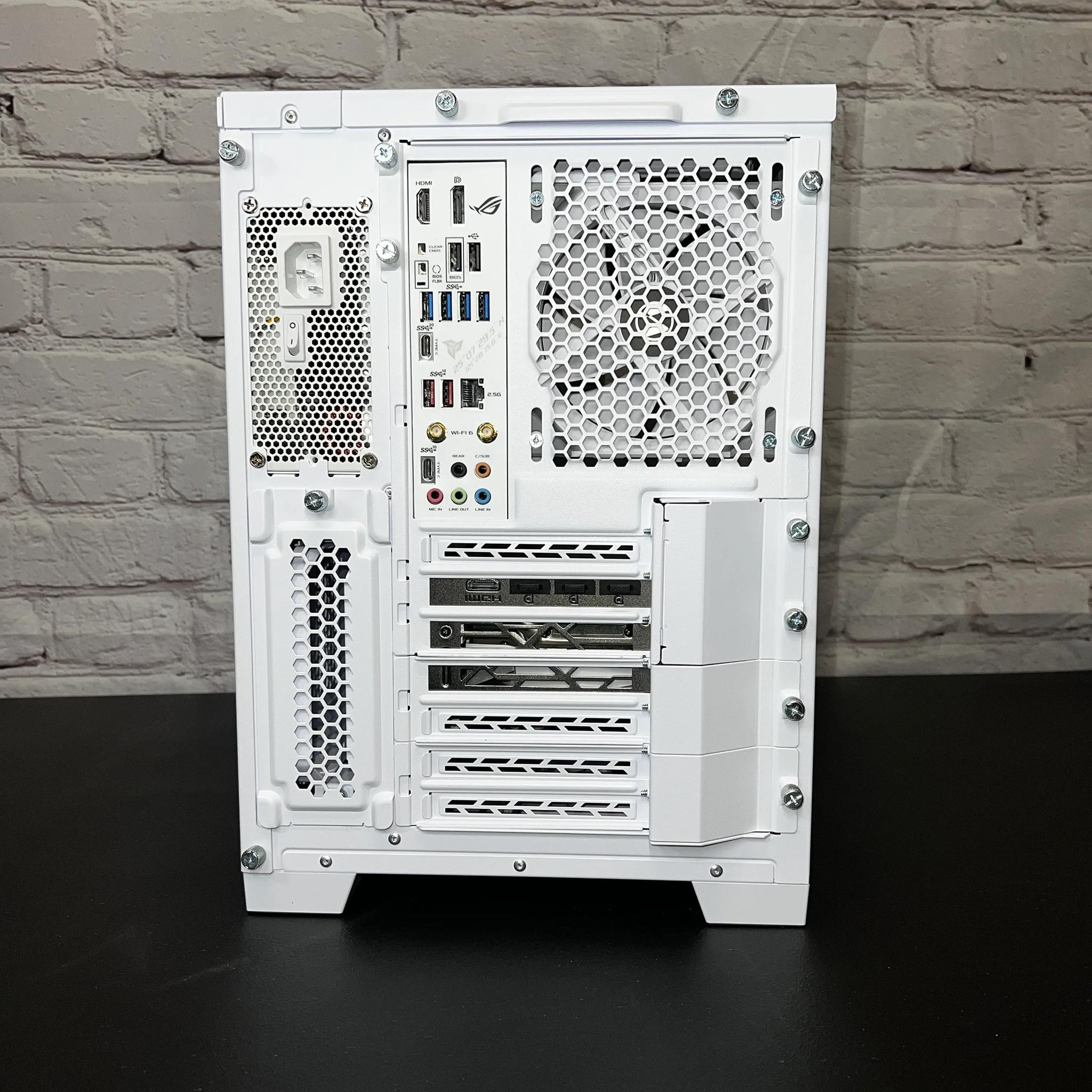 The Classic | i7 12700K RTX 4070 TI 32GB RAM 2TB M.2