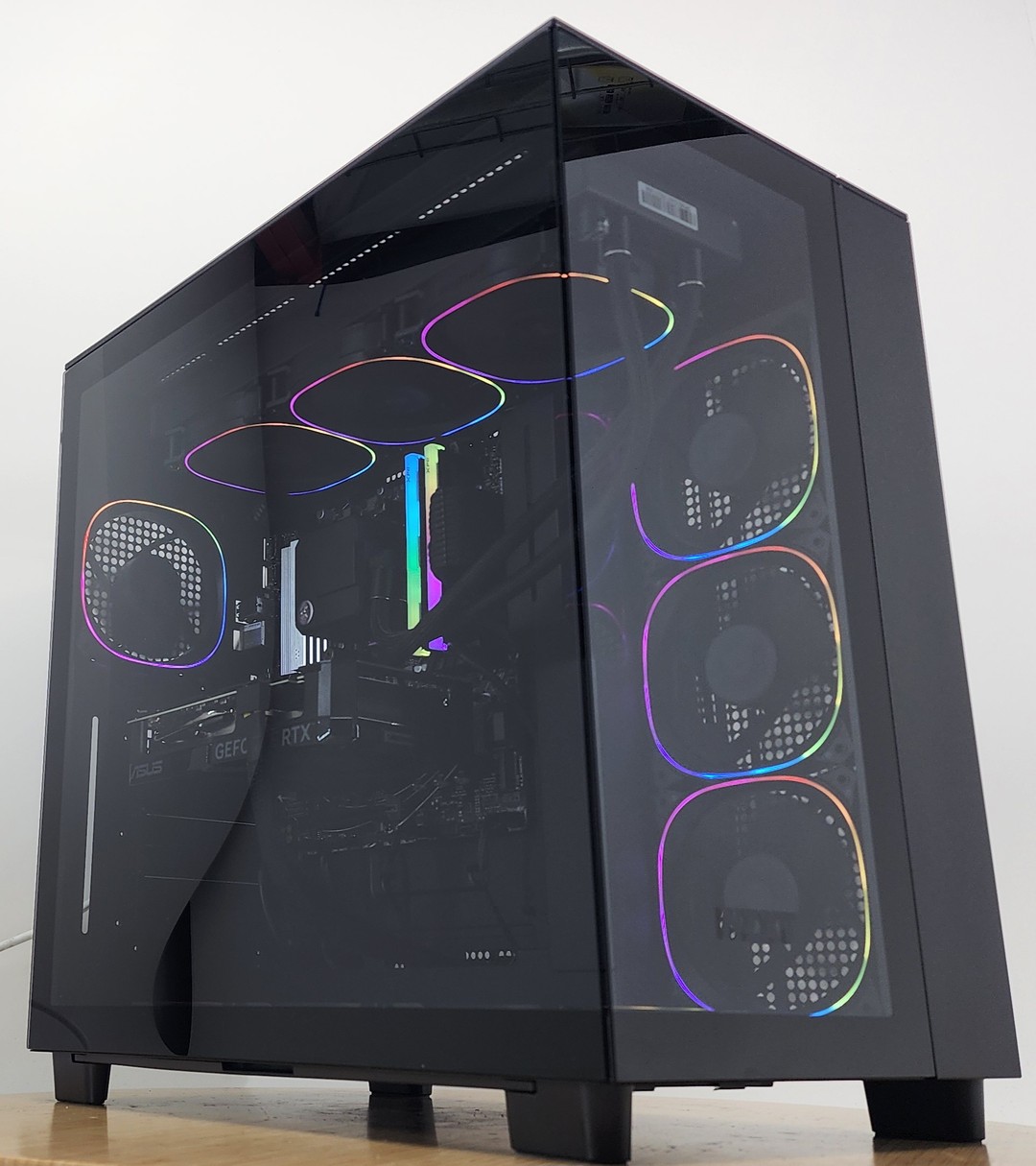 Gaming PC Ryzen 7 7700 32GB RAM 1TB SSD RTX 4070 SUPER 12GB