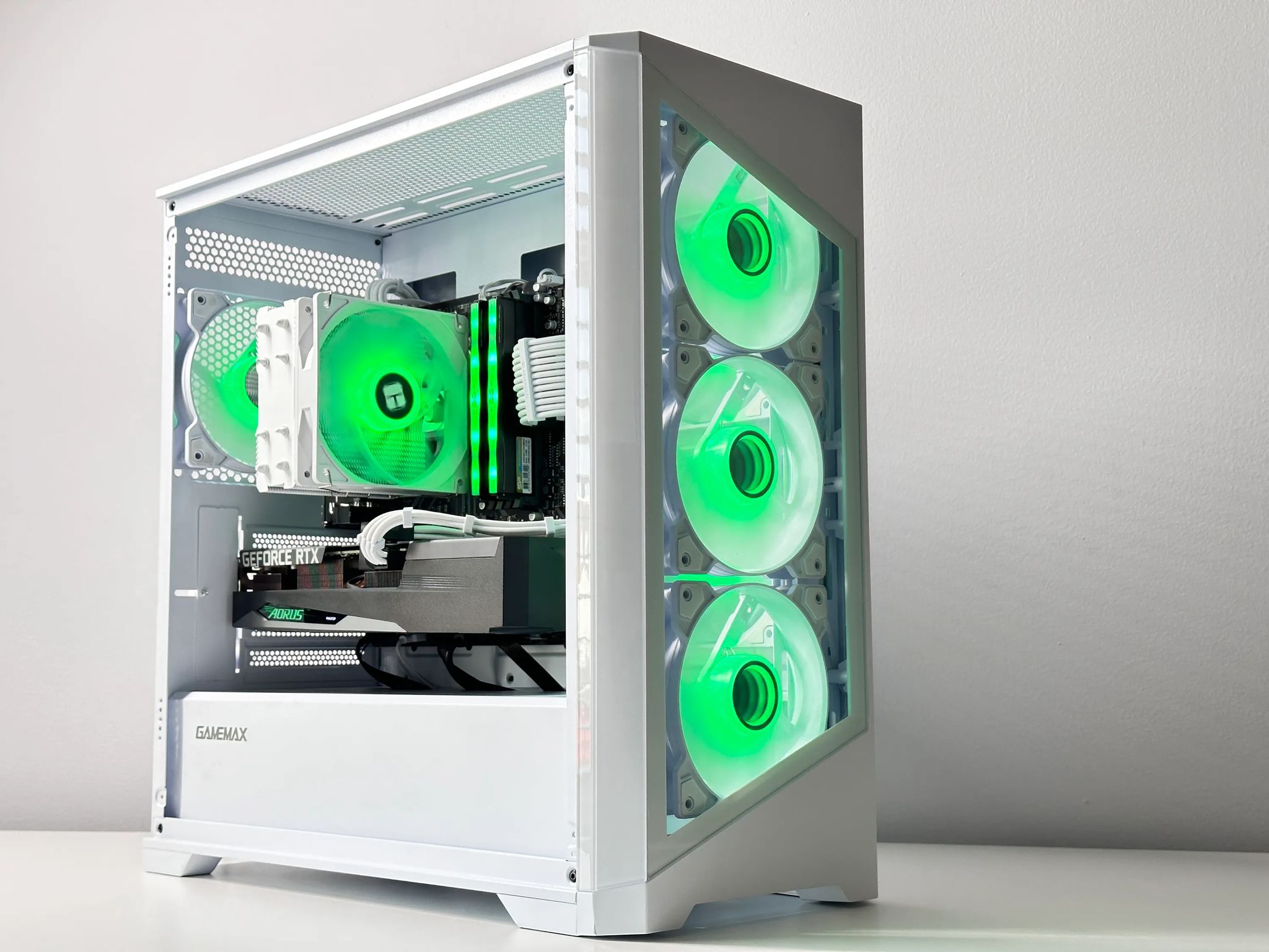 🧊Iceberg🧊Nvidia RTX 3060 Ti 8GB🌨️AMD Ryzen 5 5600X 6Core🌨️32GB DDR4🌨️ 1TB SSD NVME
