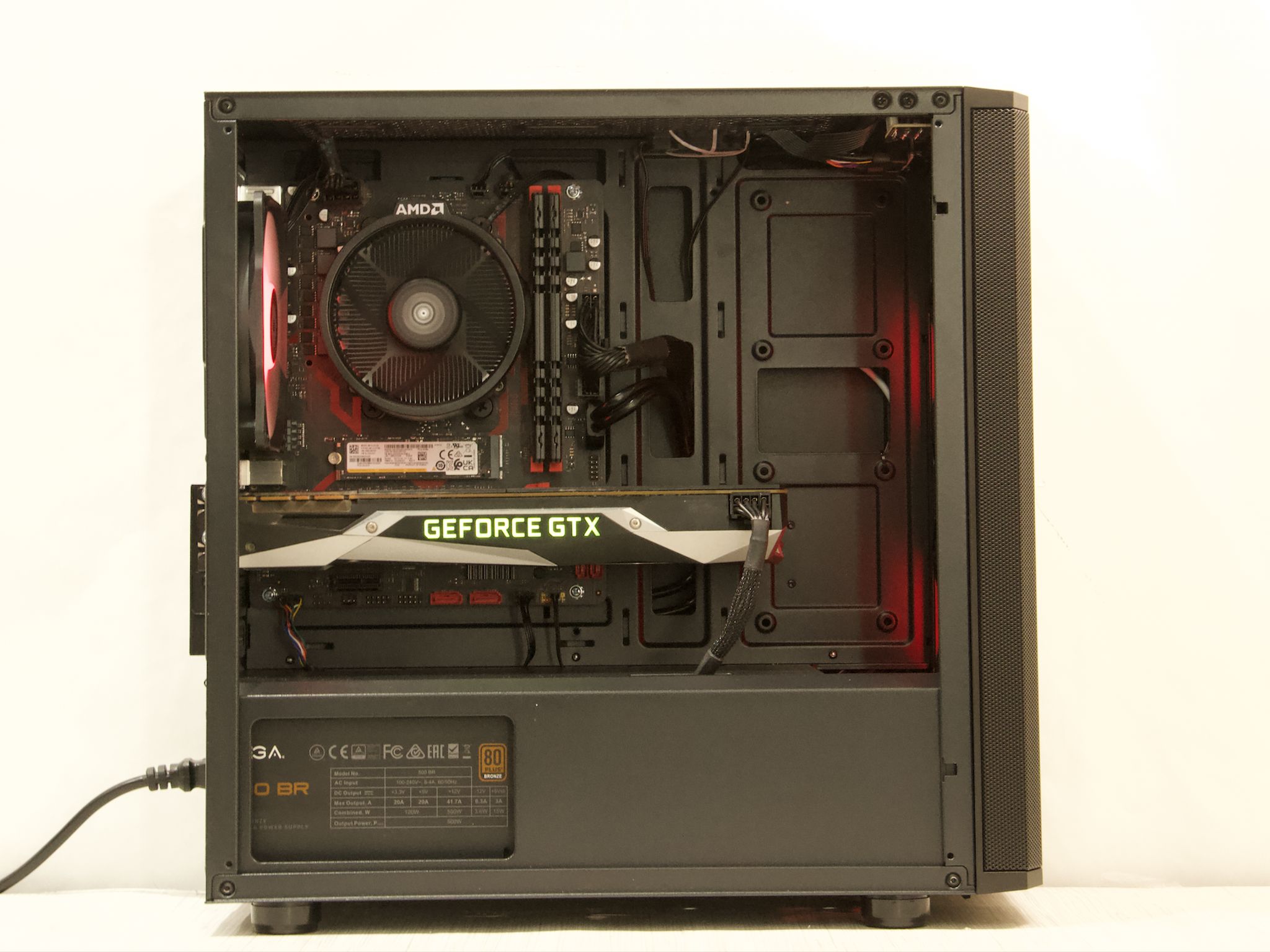 Ryzen 5 3600, GTX 1070, 16GB DDR4, 512GB NVMe SSD, WiFi - Custom Gaming PC