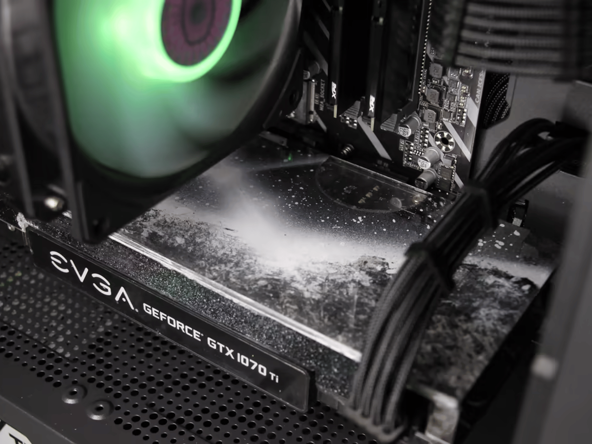 "LUNA" // Ryzen 7 2700X, GTX 1070 Ti // Mid-Range Gaming PC