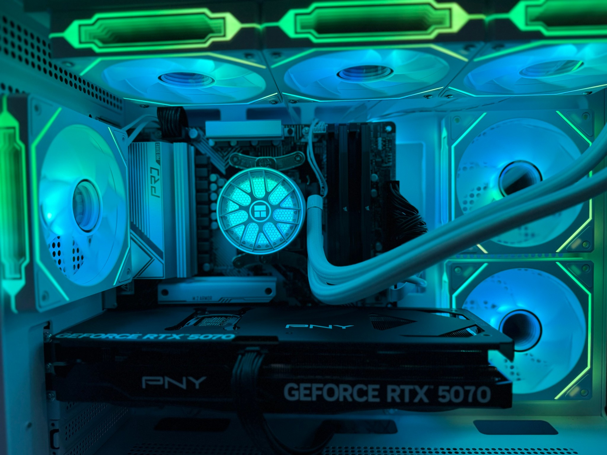 RTX 5070 | R5 9600X | 32GB DDR5 | 1TB NVMe | 750w - Gaming/Streaming PC