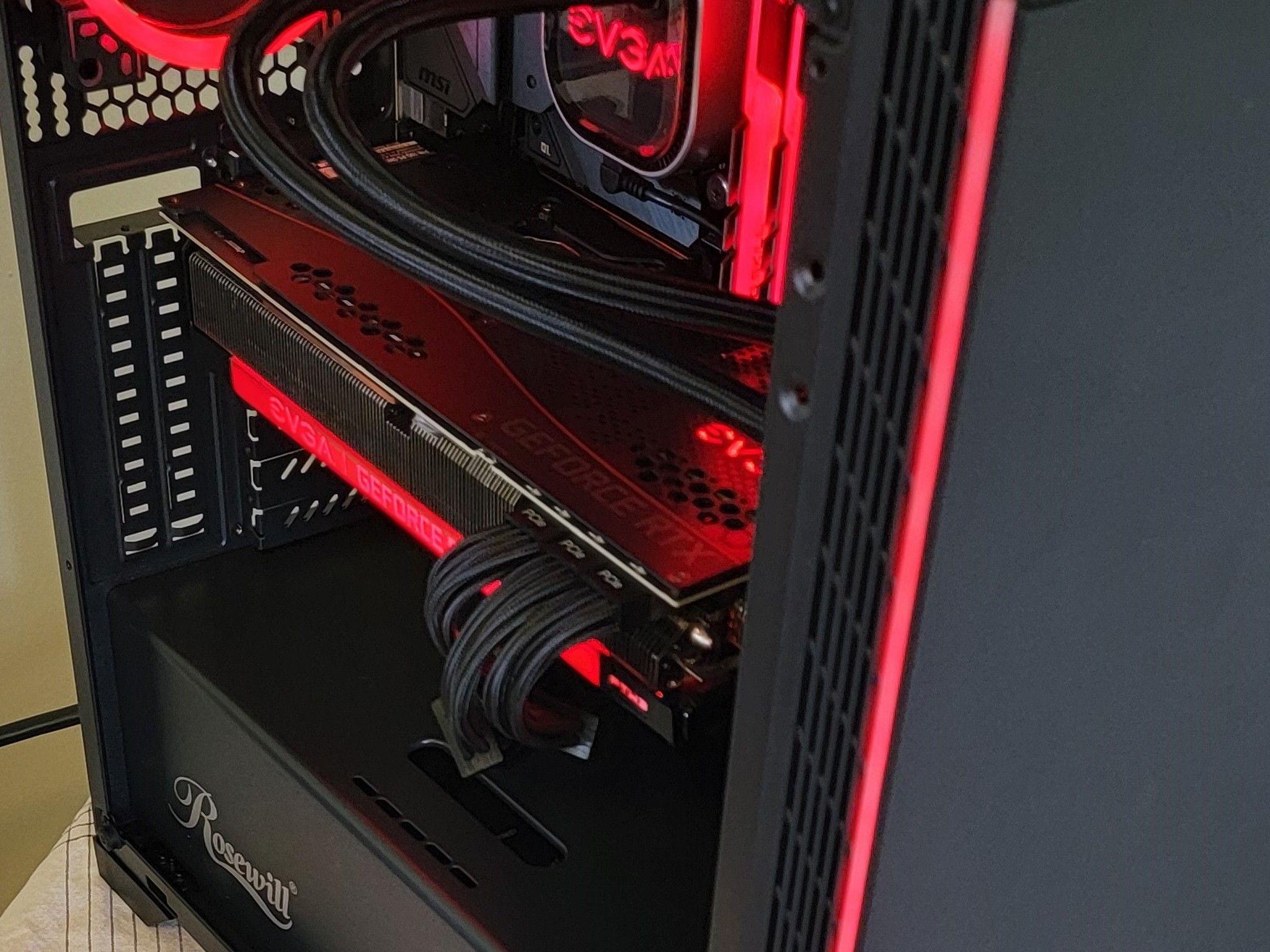 MSI MAG B660-M Bazooka i5 12600KF EVGA RTX3080 FTW3 10GB