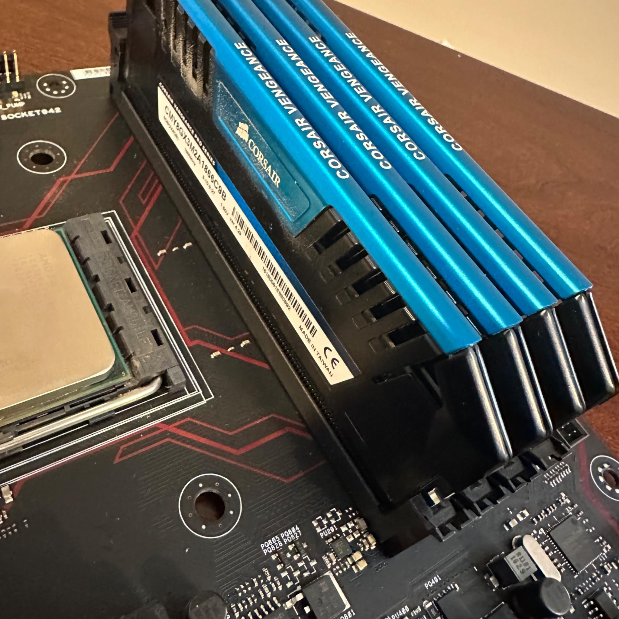 ASUS 970 PRO GAMING/AURA AM3+ w/ AMD FX8320 and Corsair Vengeance 16GB DDR3