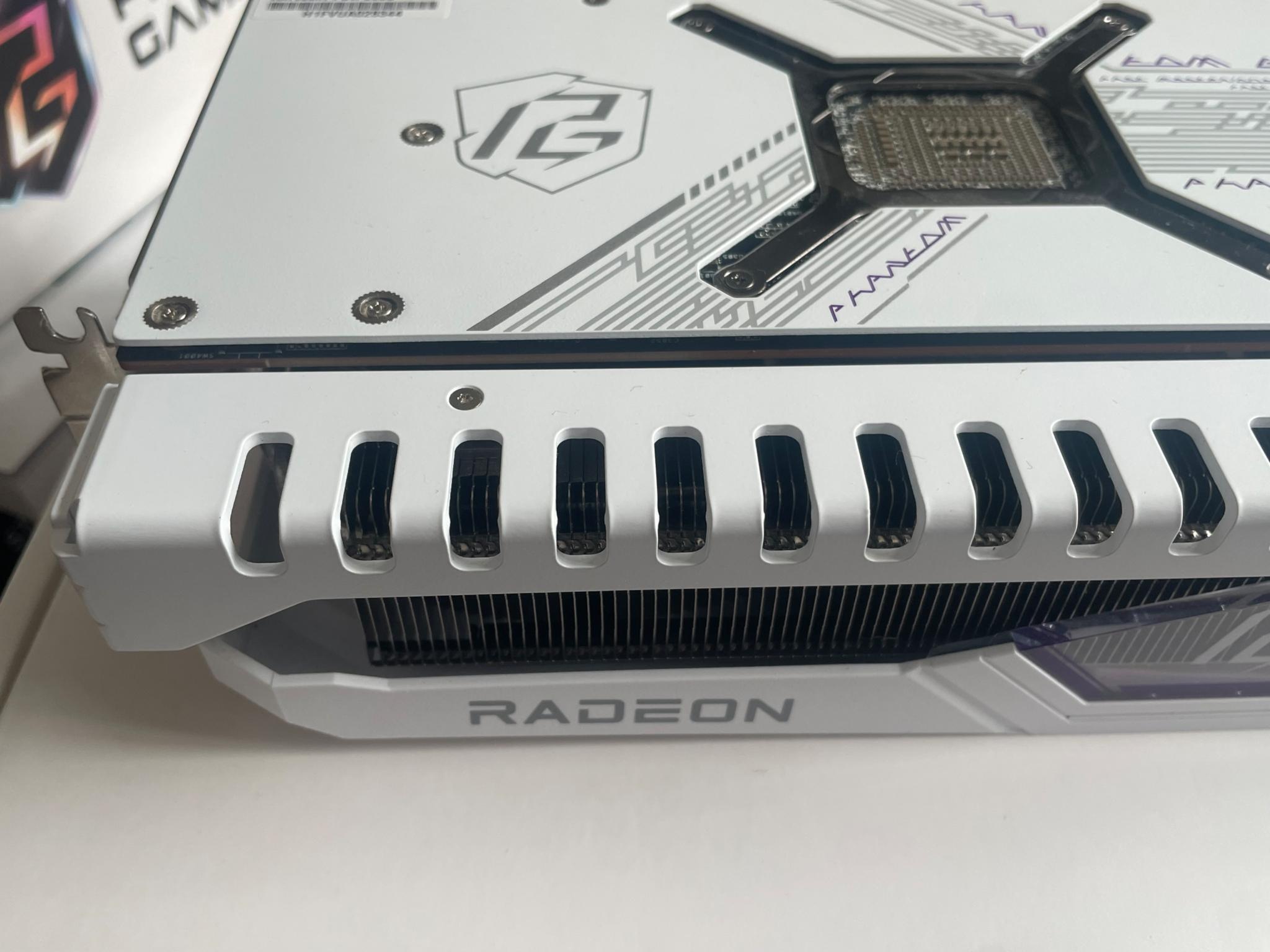 7900xt 20 GB Phantom Gaming White OC Graphics Card