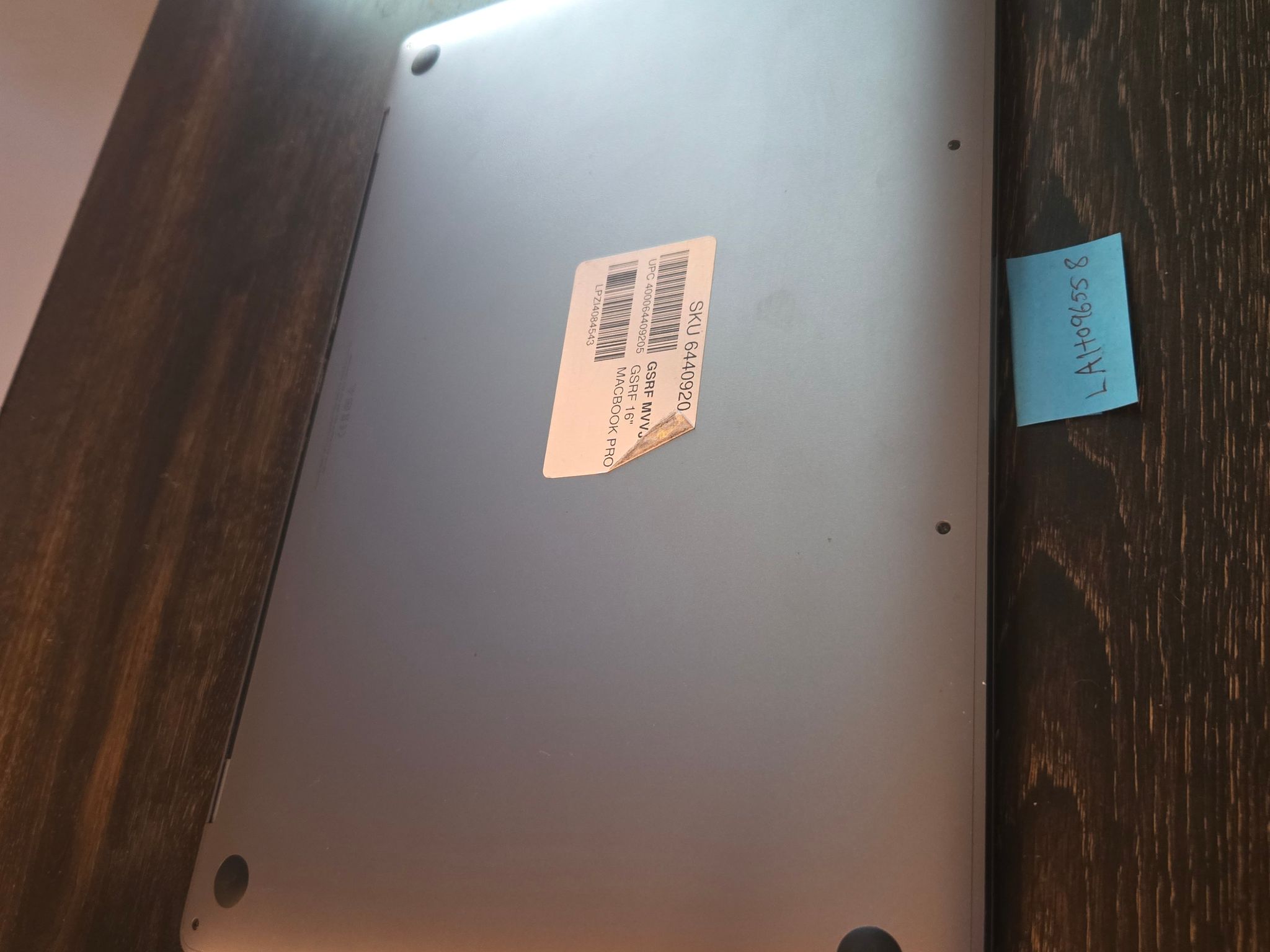 Apple Macbook Pro 16 inch Laptop - 2019 - 1TB - intel i9 - Model A2141