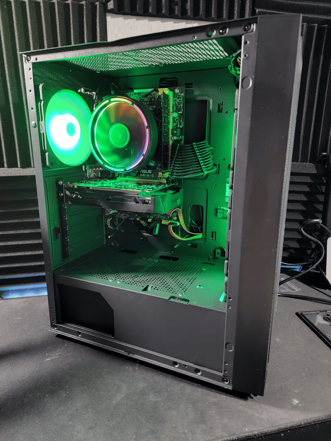 GreyScaled | i5 4590S - GTX 1050TI - 120GB SSD 1TB HDD 