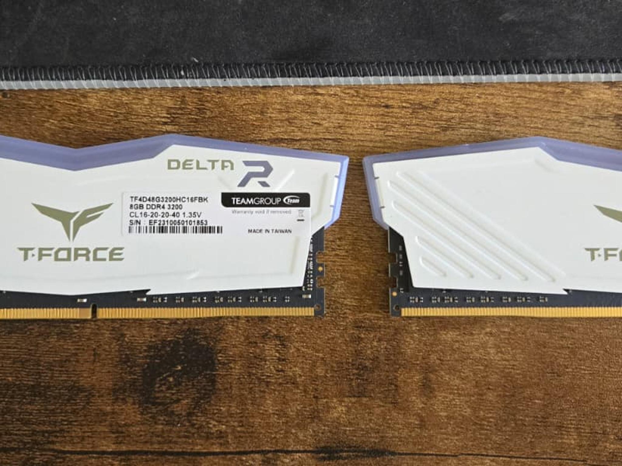 T-FORCE DELTA R 16GB (2×8GB) DDR4-3200 CL16 White RGB RAM