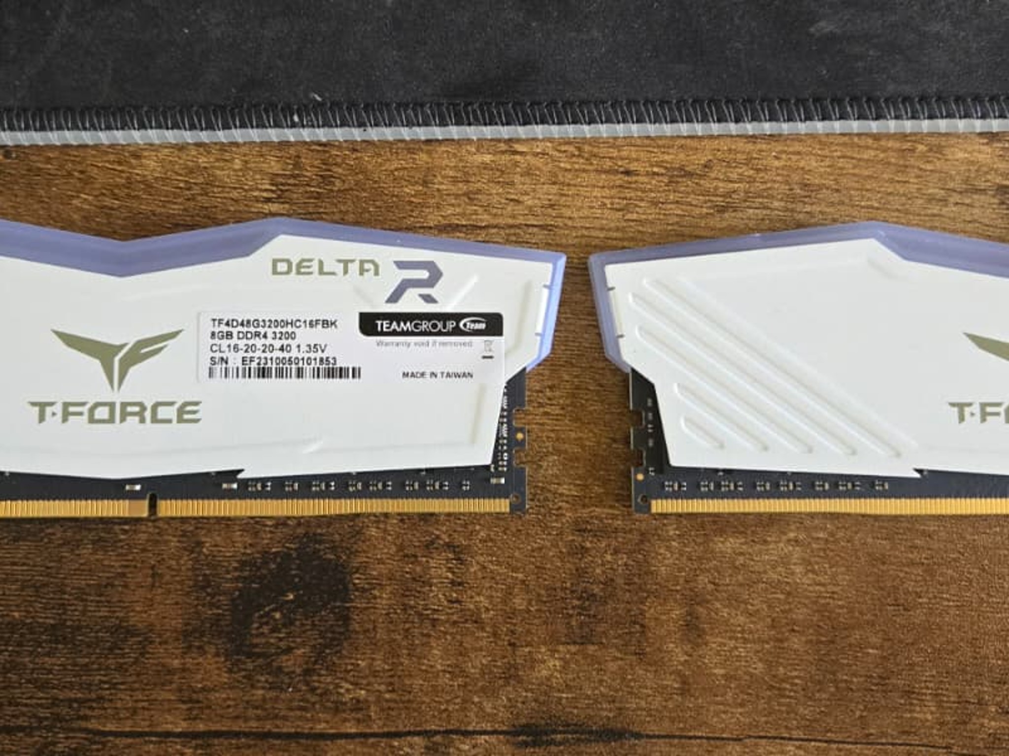T-FORCE DELTA R 16GB (2×8GB) DDR4-3200 CL16 White RGB RAM