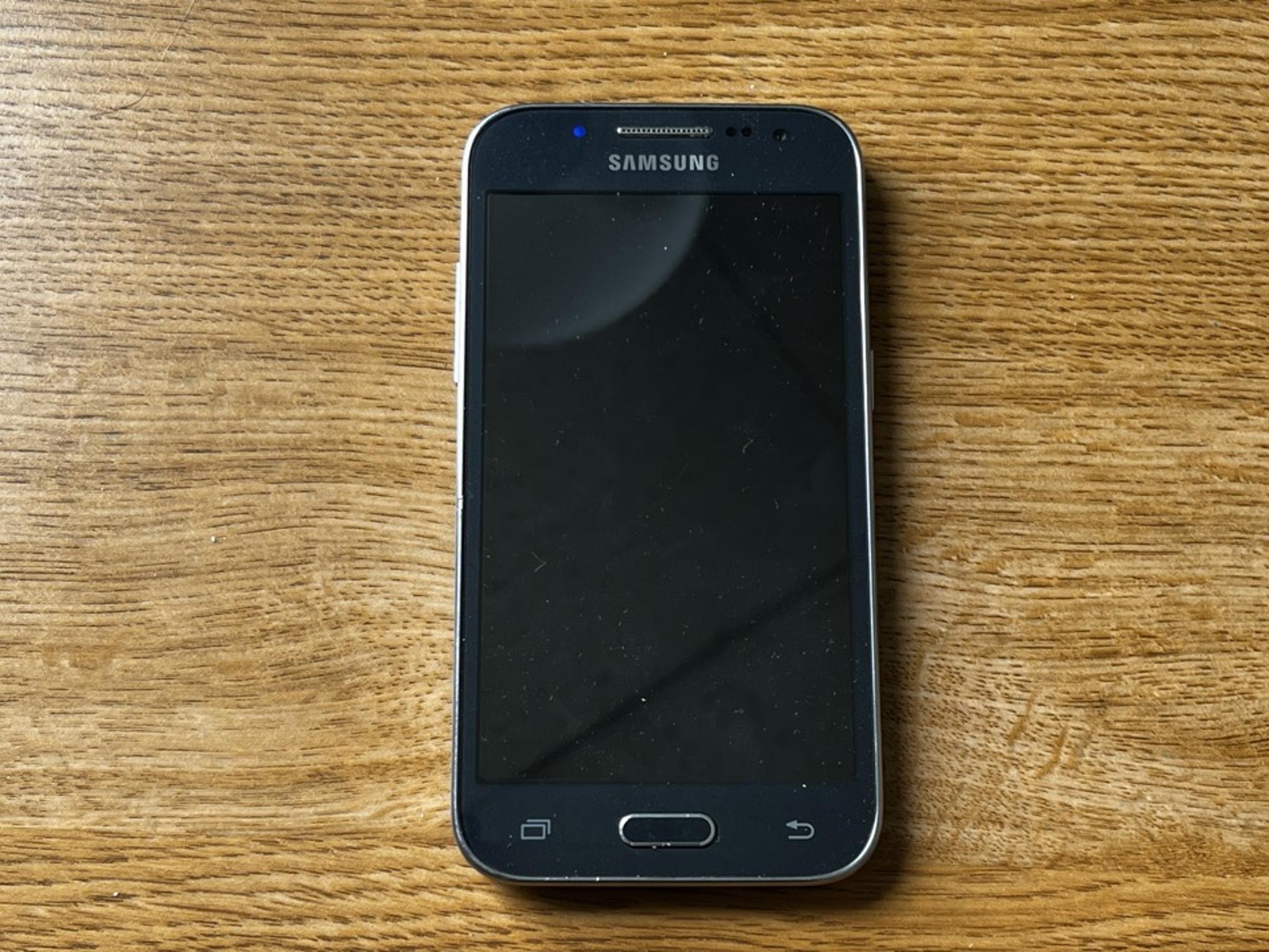 Samsung Galaxy Core Prime SM-S820L - TracFone Smartphone Device