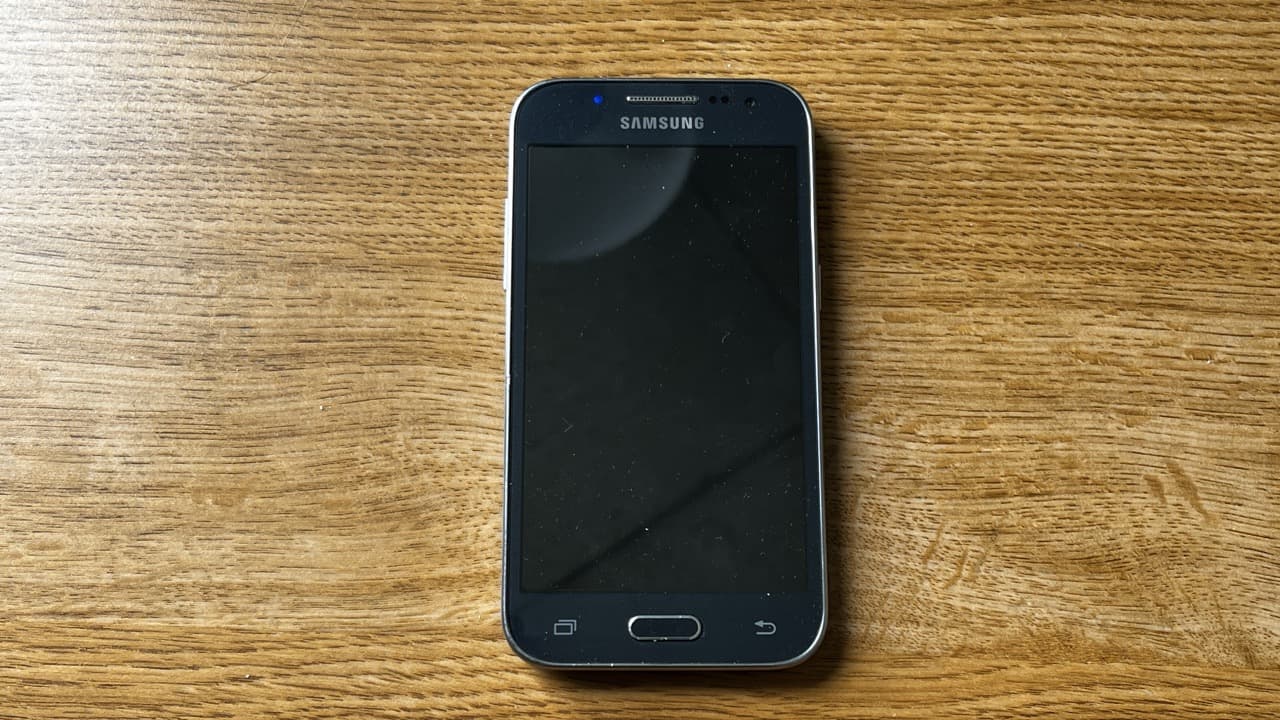 Samsung Galaxy Core Prime SM-S820L - TracFone Smartphone Device