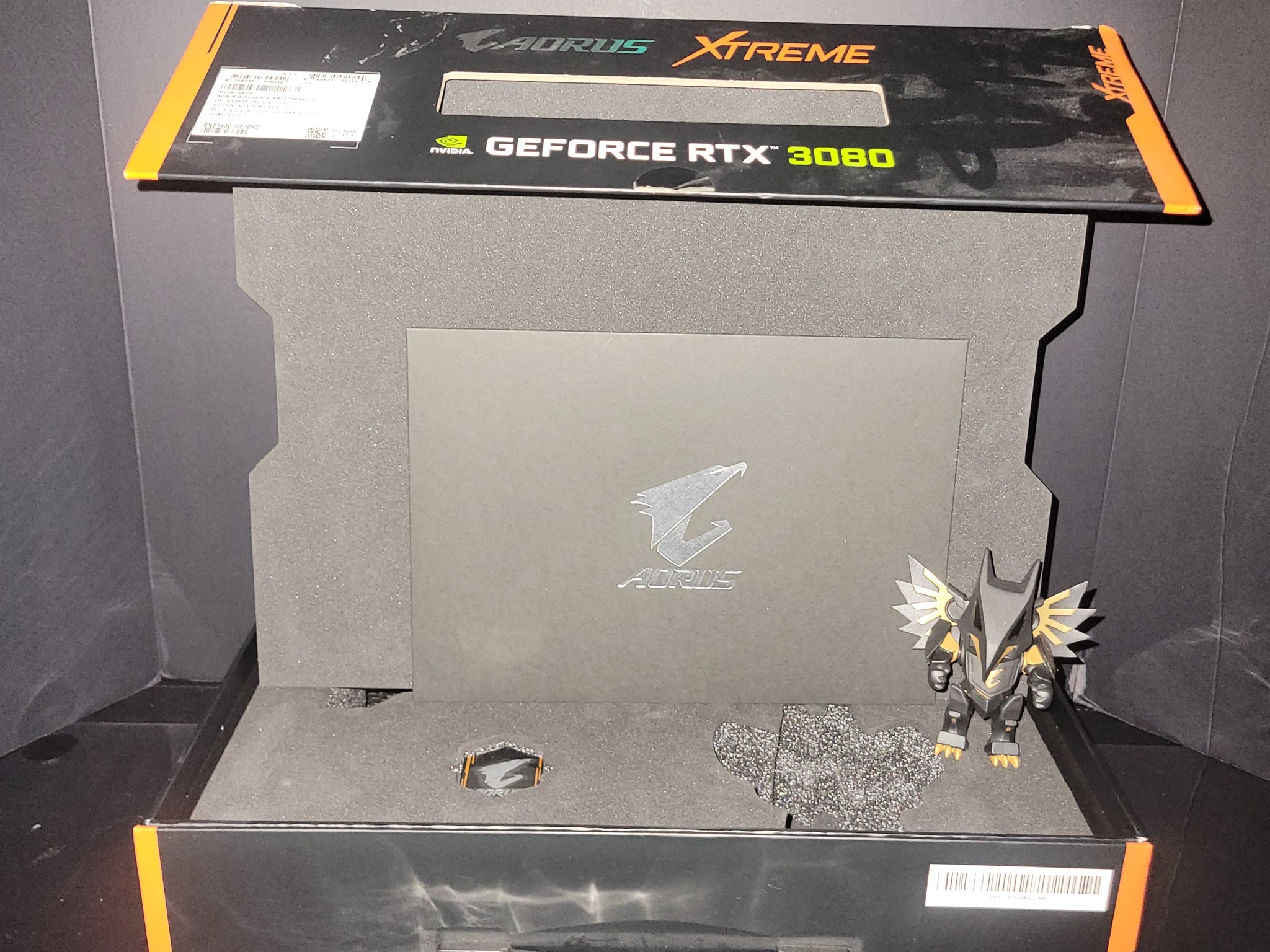 ⚡ Rare AORUS Black & Gold Chibi Figurine + RTX 3080 Xtreme Box (96% Near‑Mint) 🏆✨