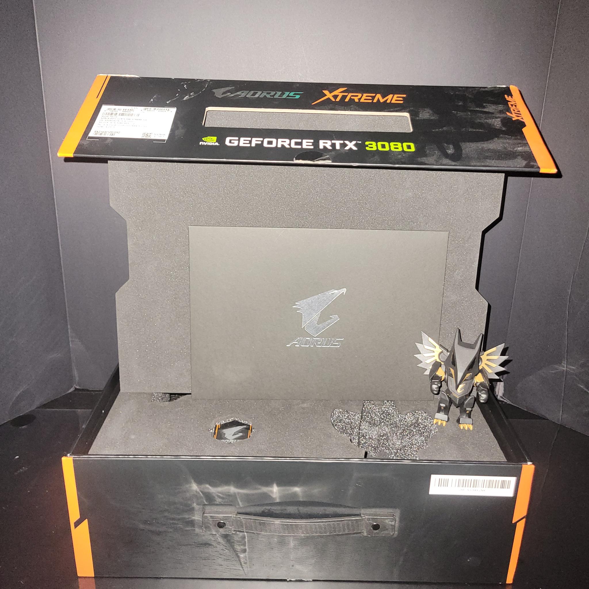 ⚡ Rare AORUS Black & Gold Chibi Figurine + RTX 3080 Xtreme Box (96% Near‑Mint) 🏆✨