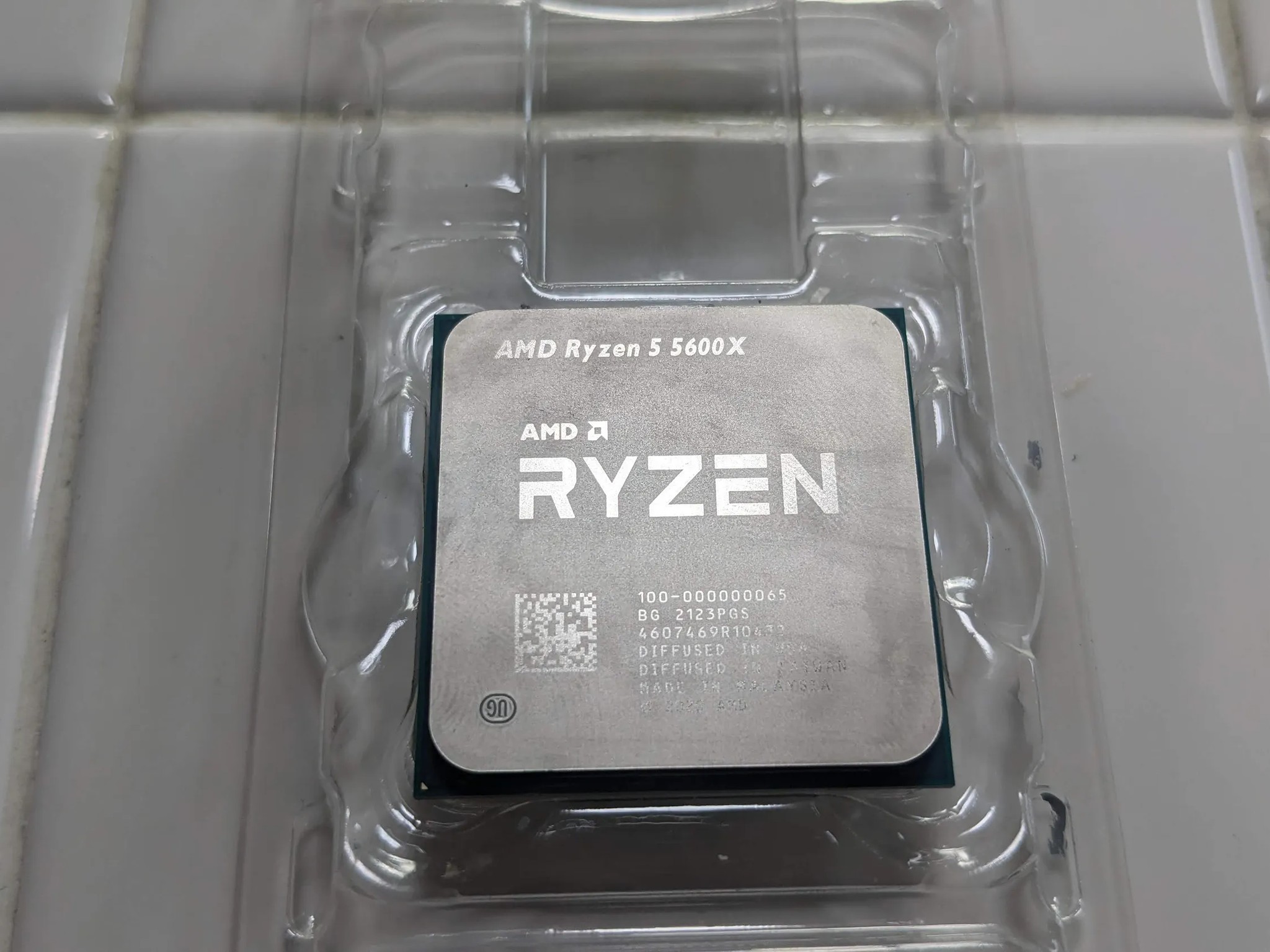 AMD Ryzen 5 5600X 6-core, 12-Thread Desktop Processor