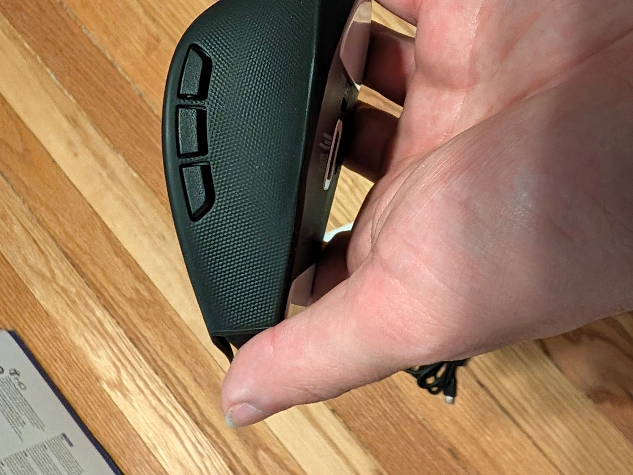 Razer Basilisk Mobile Portable Wireless Gaming Mouse – Excellent Condition with Extras