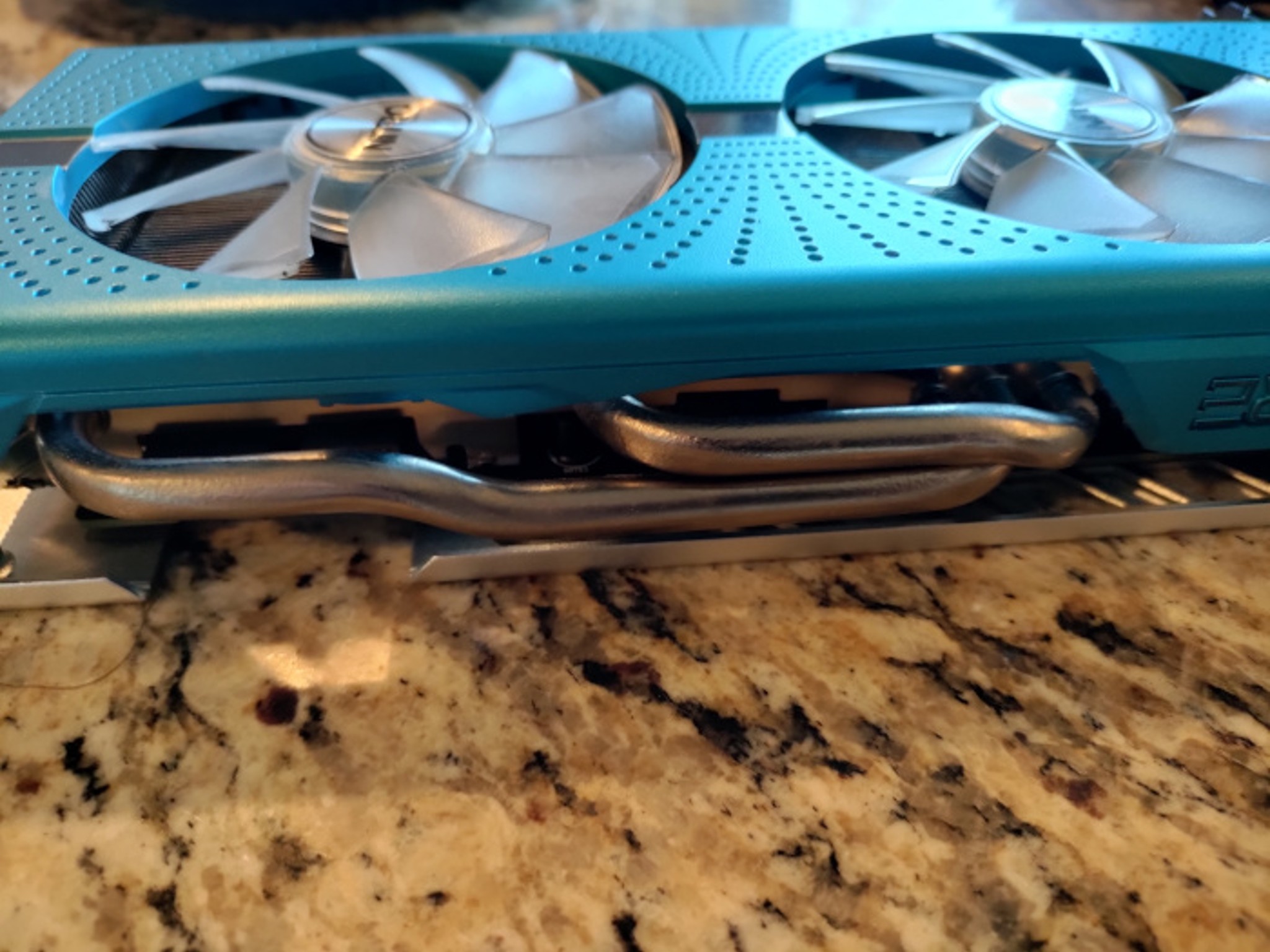 Sapphire nitro+ rx 590 8Gb