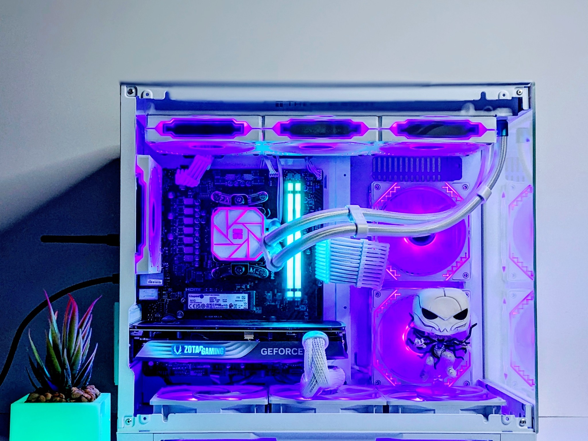 “P0iSoN” 🗯️ (S:2/E:1)| Ryzen 7(AM5)⚪️RTX 4070 Super⚪️ 16GB DDR5 RAM⚪️1TB NVMe+500GB SSD⚪️Windows 11