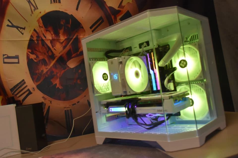 Intel I 5 9400 F 9th Gen 6 Cores 6 threads RAM 16 gb RGB GPU intel arc B580 12GB 1TB MVME+ Extra