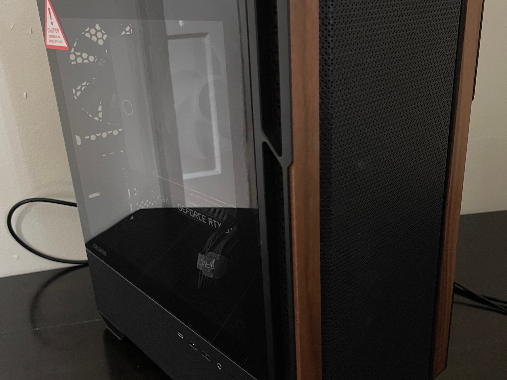 Mini-Gaming PC / RTX 2080/ Ryzen 7 5700/ 32Gb RAM/ 1Tb