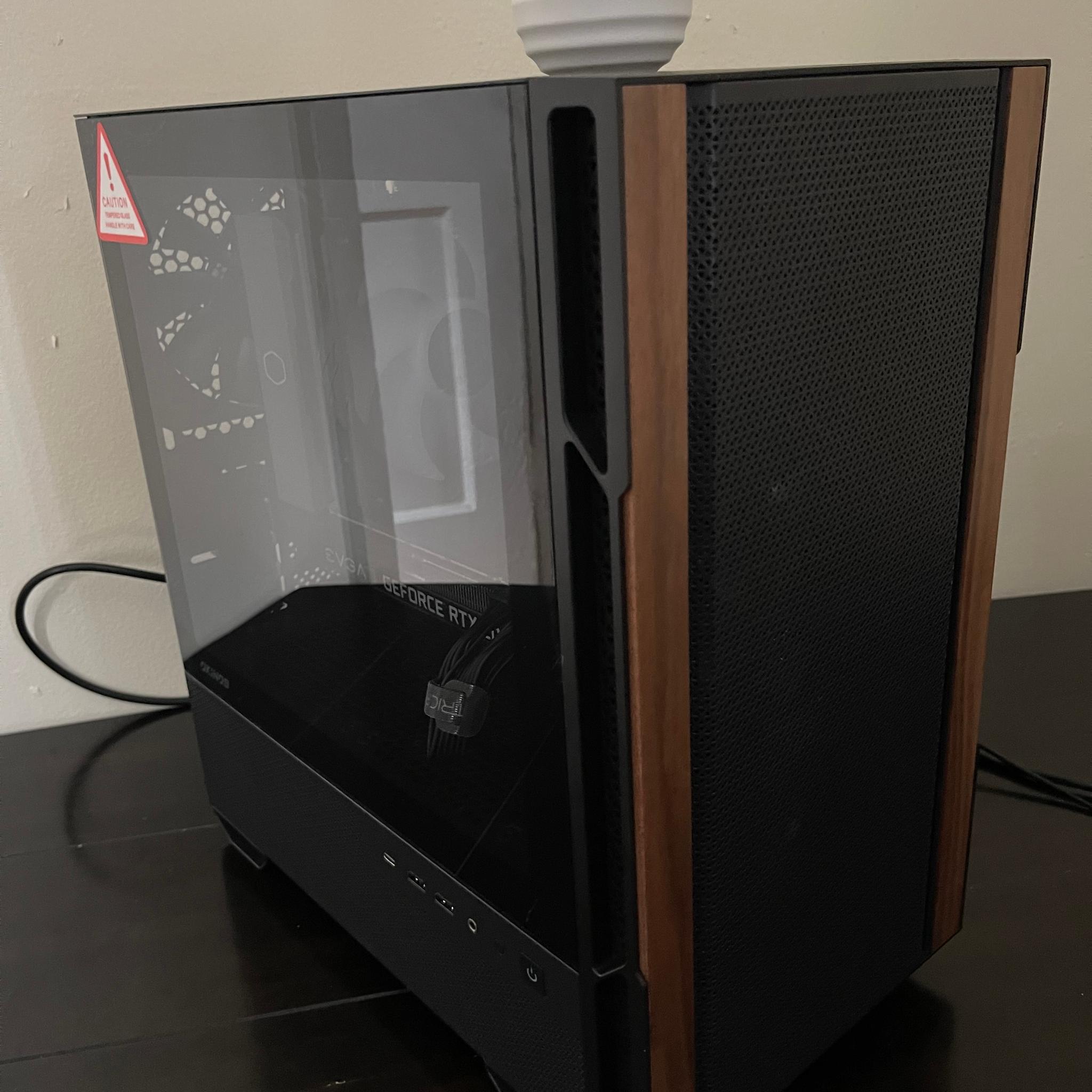 Mini-Gaming PC / RTX 2080/ Ryzen 7 5700/ 32Gb RAM/ 1Tb