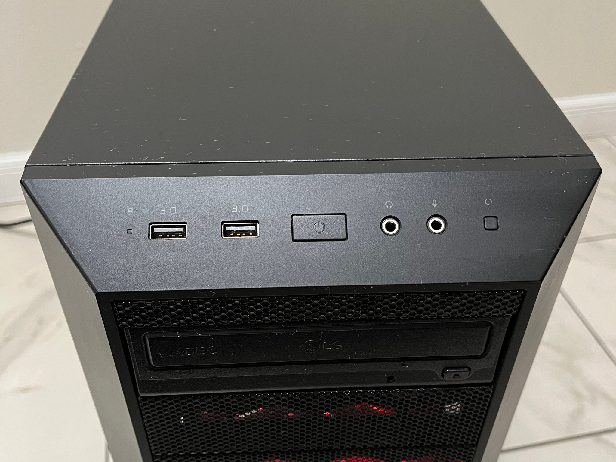 NVIDIA RTX 2080, Intel Core i3-12100, 16GB RAM, 512GB SSD - Gaming PC w/ Wi-Fi & BT *Missing R Panel
