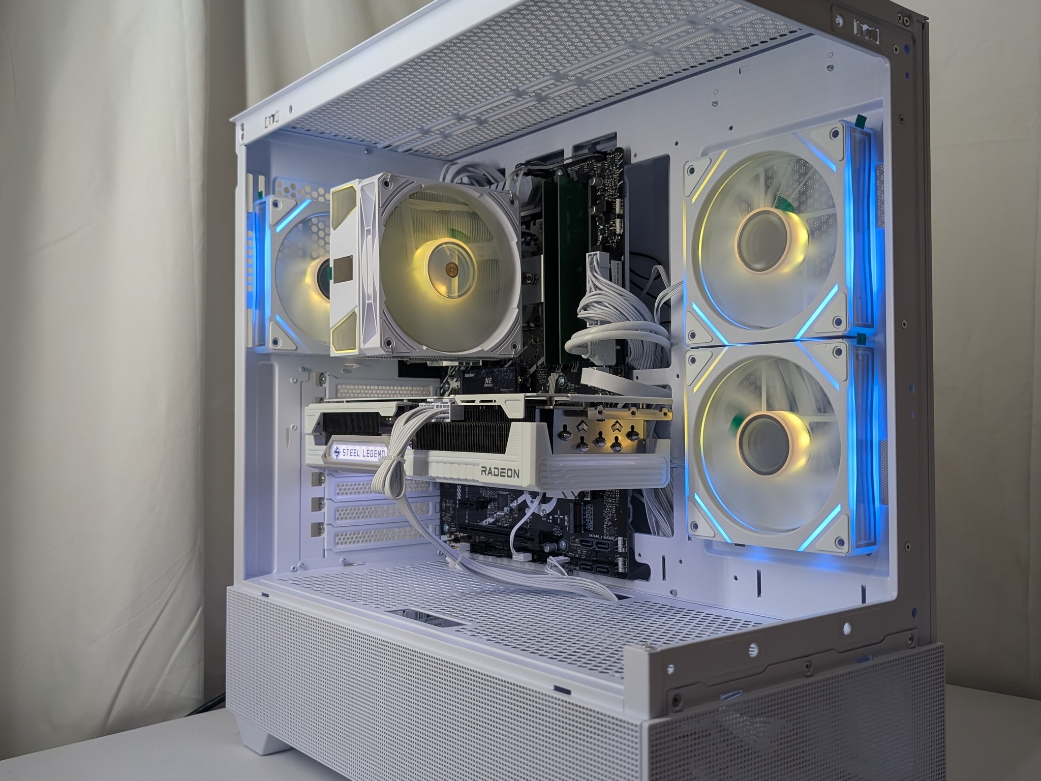 9070XT 16GB | I5 12600KF | 16GB DDR5 | 1TB NVME | 1000W PSU |ALL WHITE