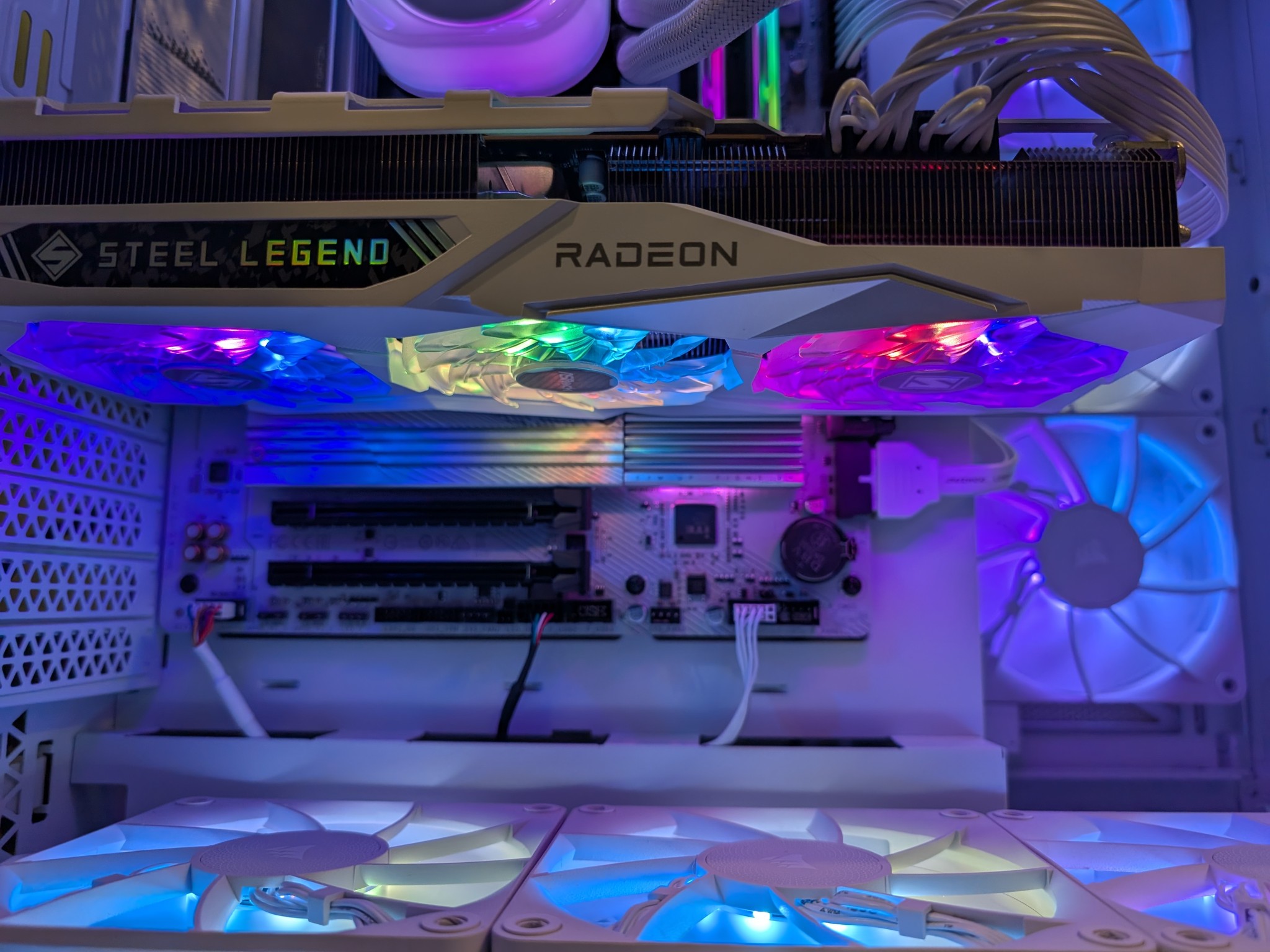 All-white Corsair Mid-Range Build! 7800X3D | RX 7900GRE | 1TB NVME | 32GB DDR5