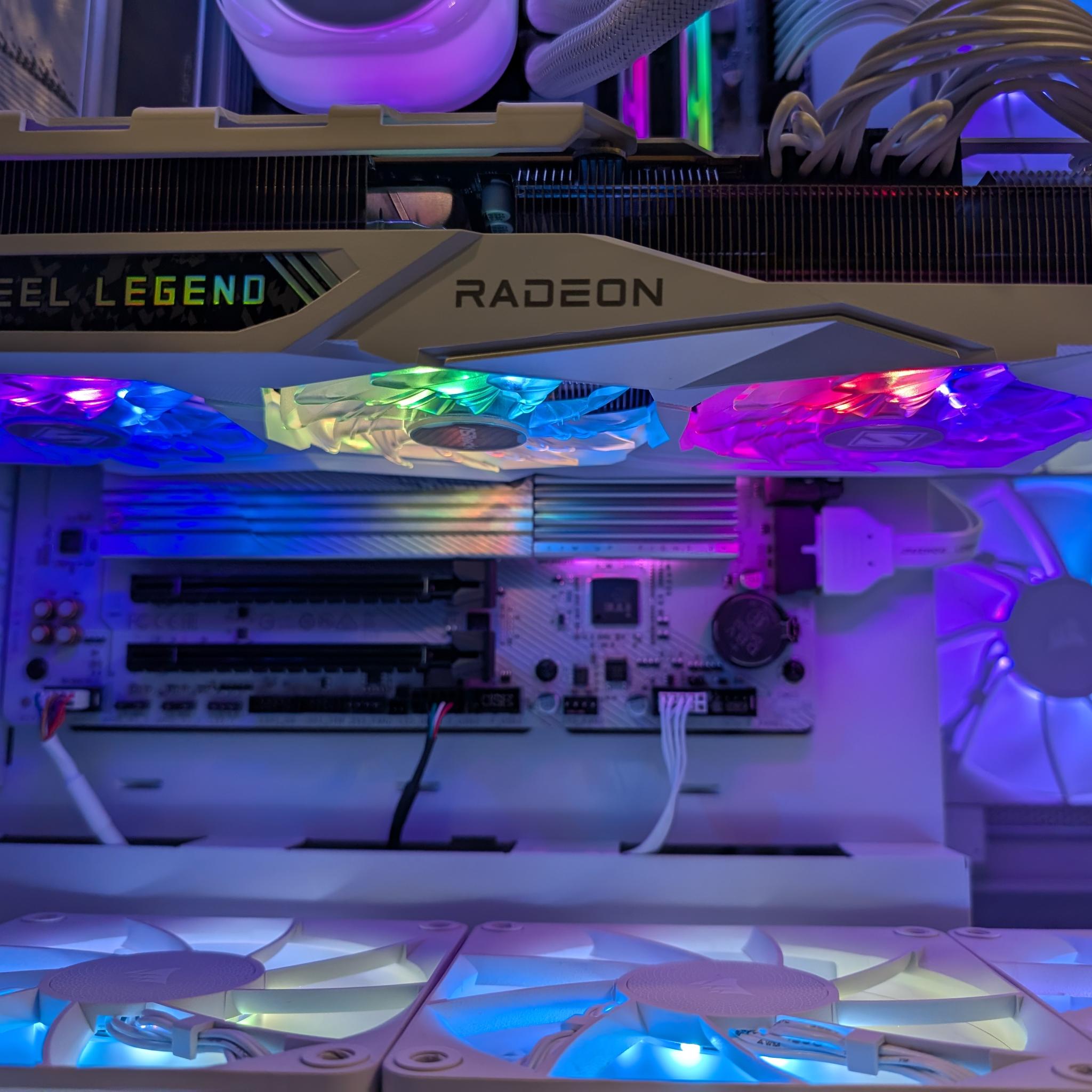 All-white Corsair Mid-Range Build! 7800X3D | RX 7900GRE | 1TB NVME | 32GB DDR5