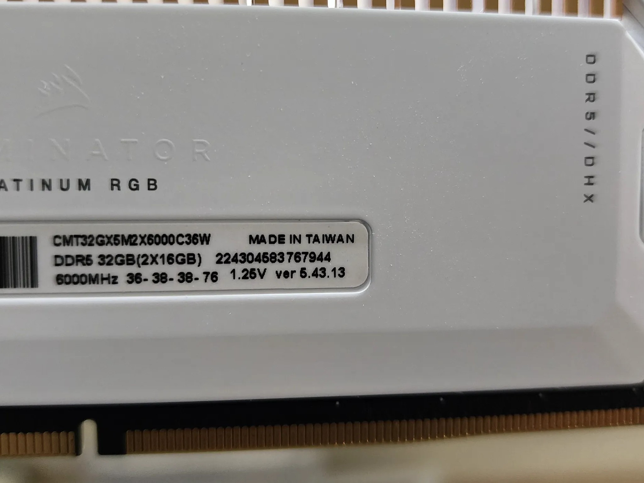Corsair Dominator Platinum RGB DDR5 6000MHZ 32GB Intel XMP Ready WHITE