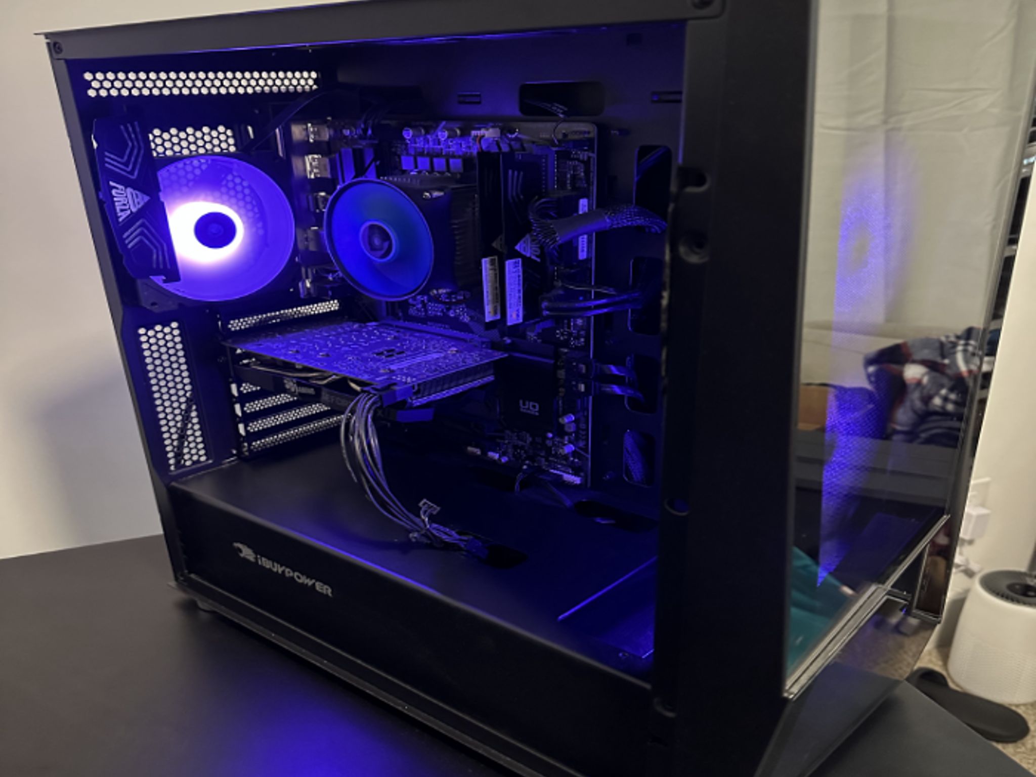 iBUYPOWER - Slate MR Gaming Desktop - Intel i7-11700F