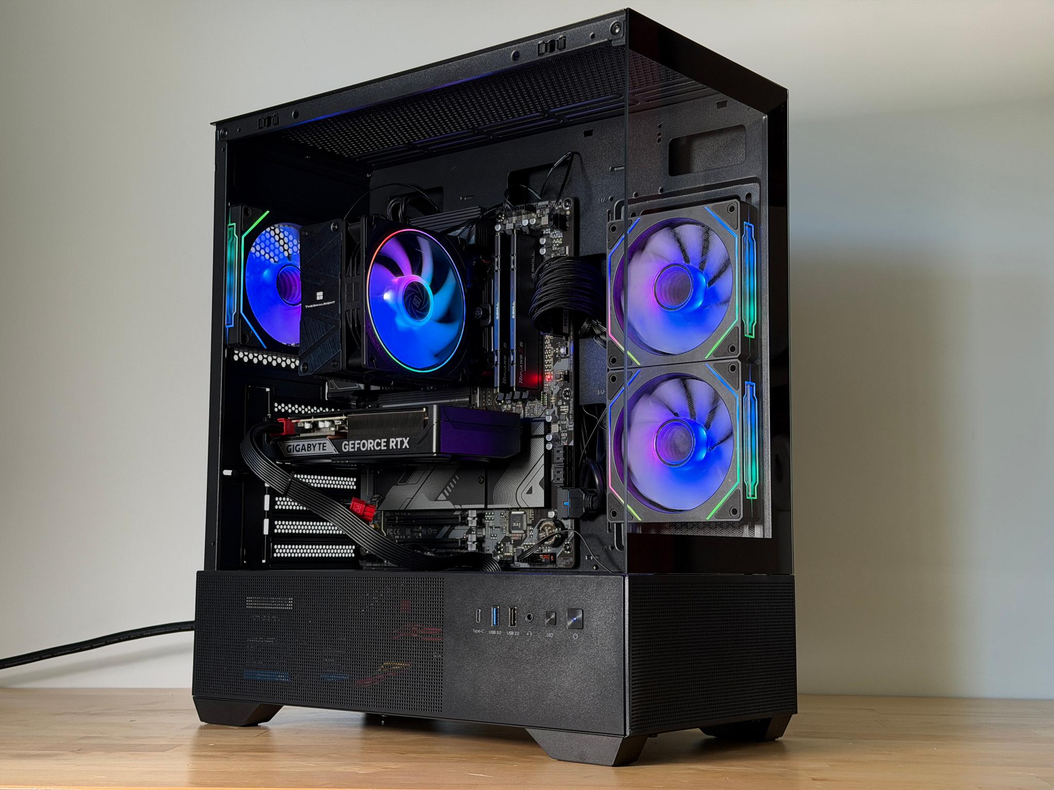RTX 5060ti 8GB Ryzen 7 7700x Gaming PC