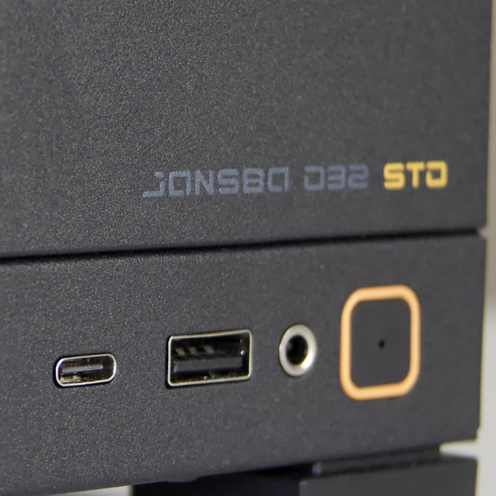 StealthForce X – Ryzen 7 7800X3D | RX 9070 XT | Max Performance | No RGB