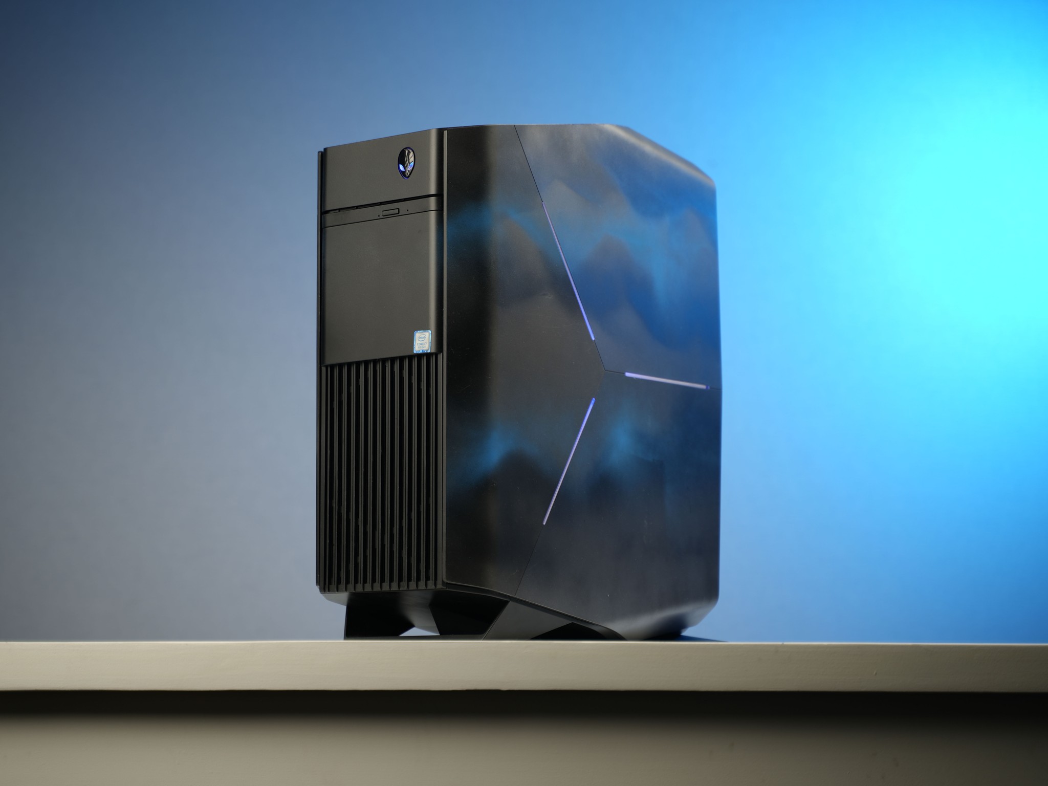 “ALIENS3FORM” GTX 1080 Intel Core i7 8700 16GB .9TB Windows 11 Gaming PC Powerhouse