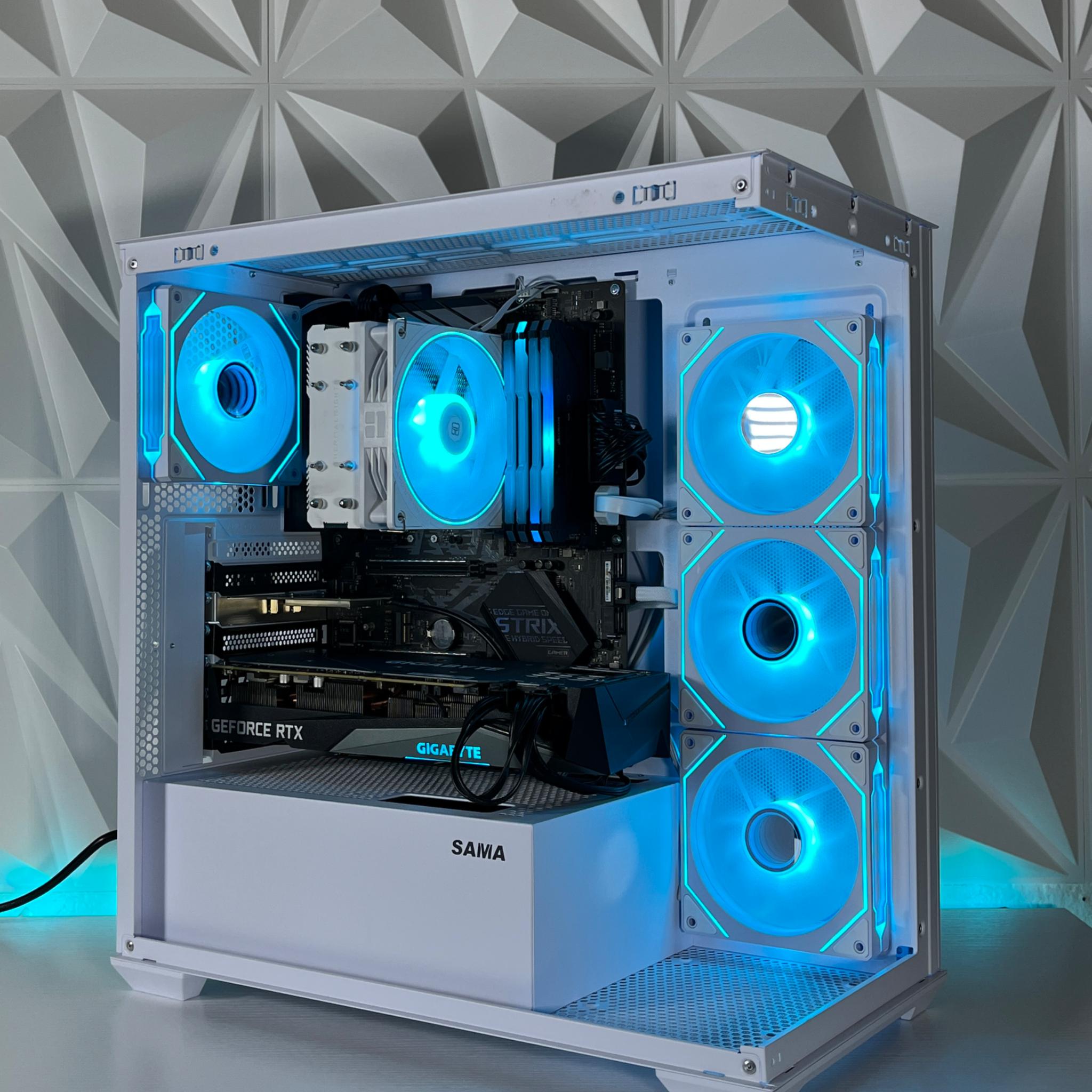 RTX 3070 OC, Ryzen 7 3700X, 32GB RAM | White RGB Gaming Computer
