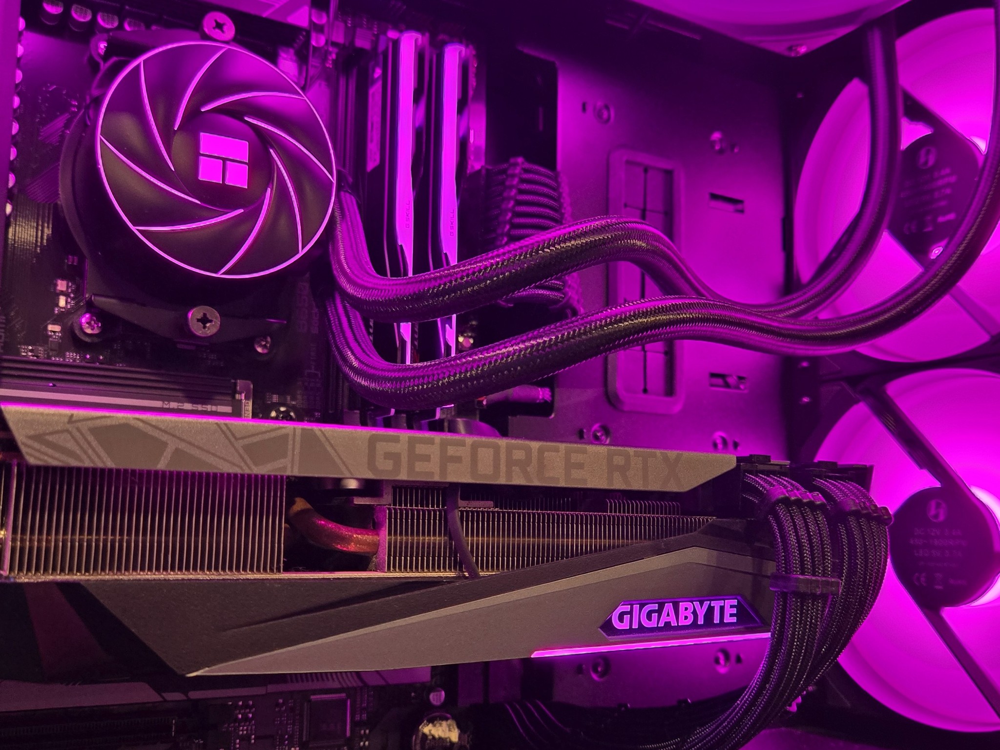 🖥️ Ryzen 5 7600X | RTX 3080 10GB | 1TB NVME | 32GB DDR5 | Wifi/Bluetooth | Windows 11 🖥️