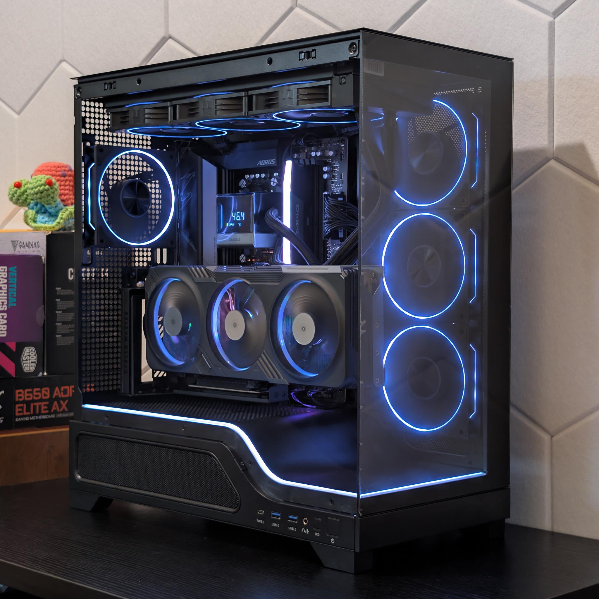 🪐🔥1440p Gaming Beast | RTX 4070Ti | Ryzen 7 7700X | 1TB SSD | 32GB RAM | WiFi 6 & Bluetooth🔥🪐