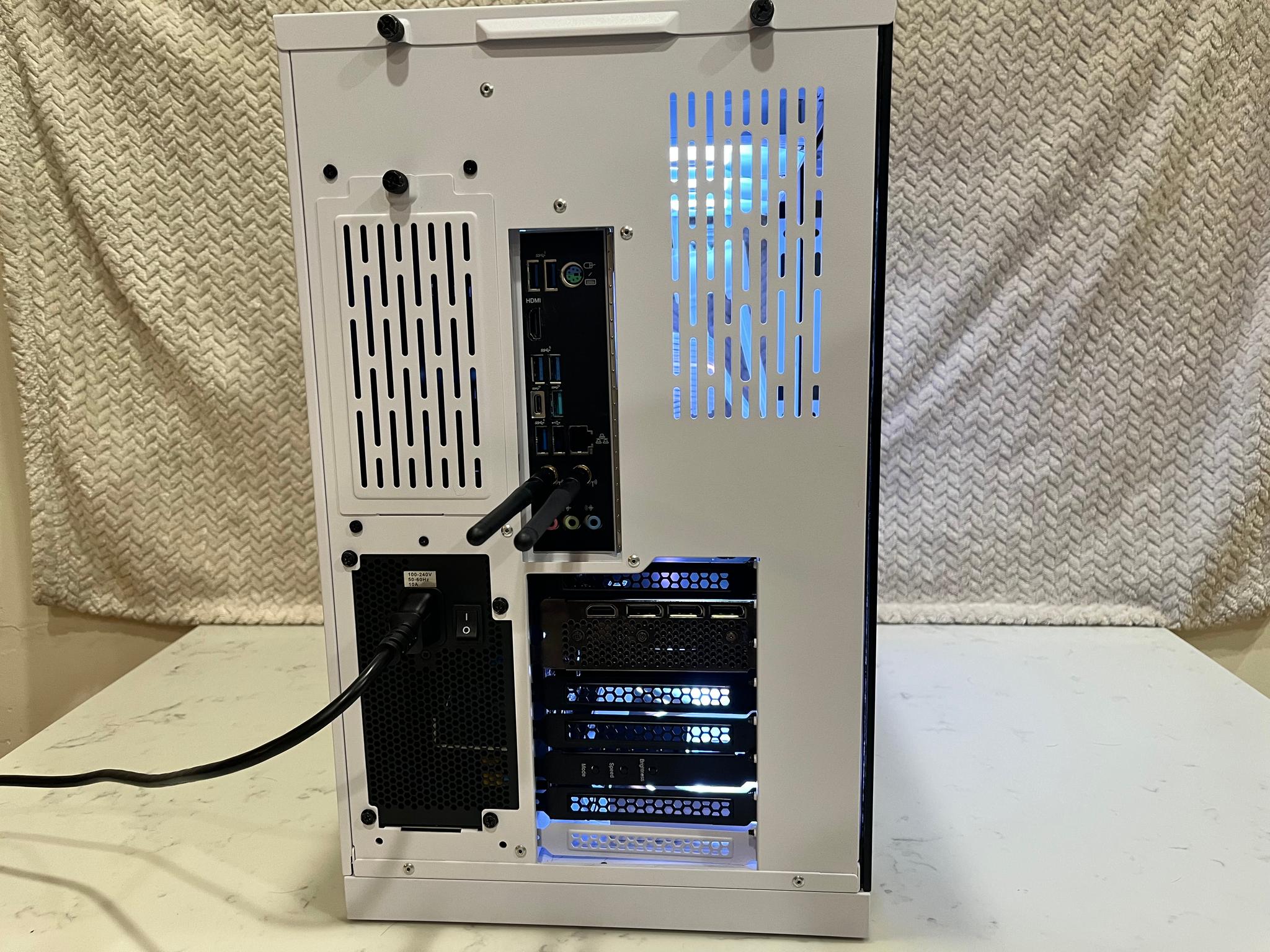 RTX 3080 + i7-12700 | 32GB DDR5 | 1TB Gen4 SSD | White Gaming PC