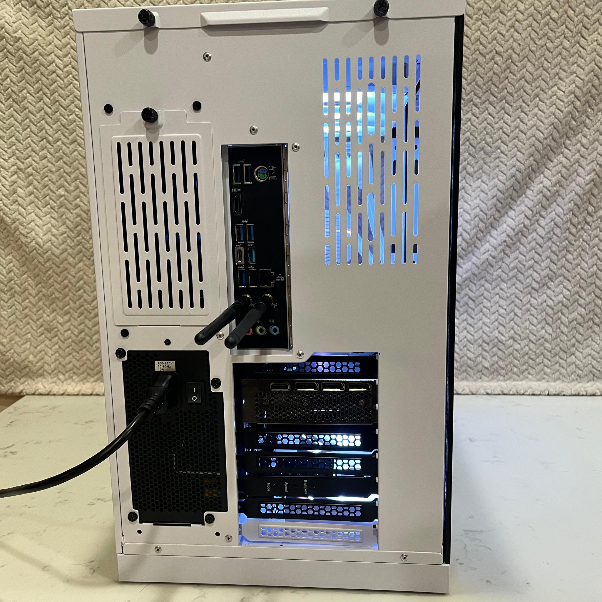 RTX 3080 + i7-12700 | 32GB DDR5 | 1TB Gen4 SSD | White Gaming PC