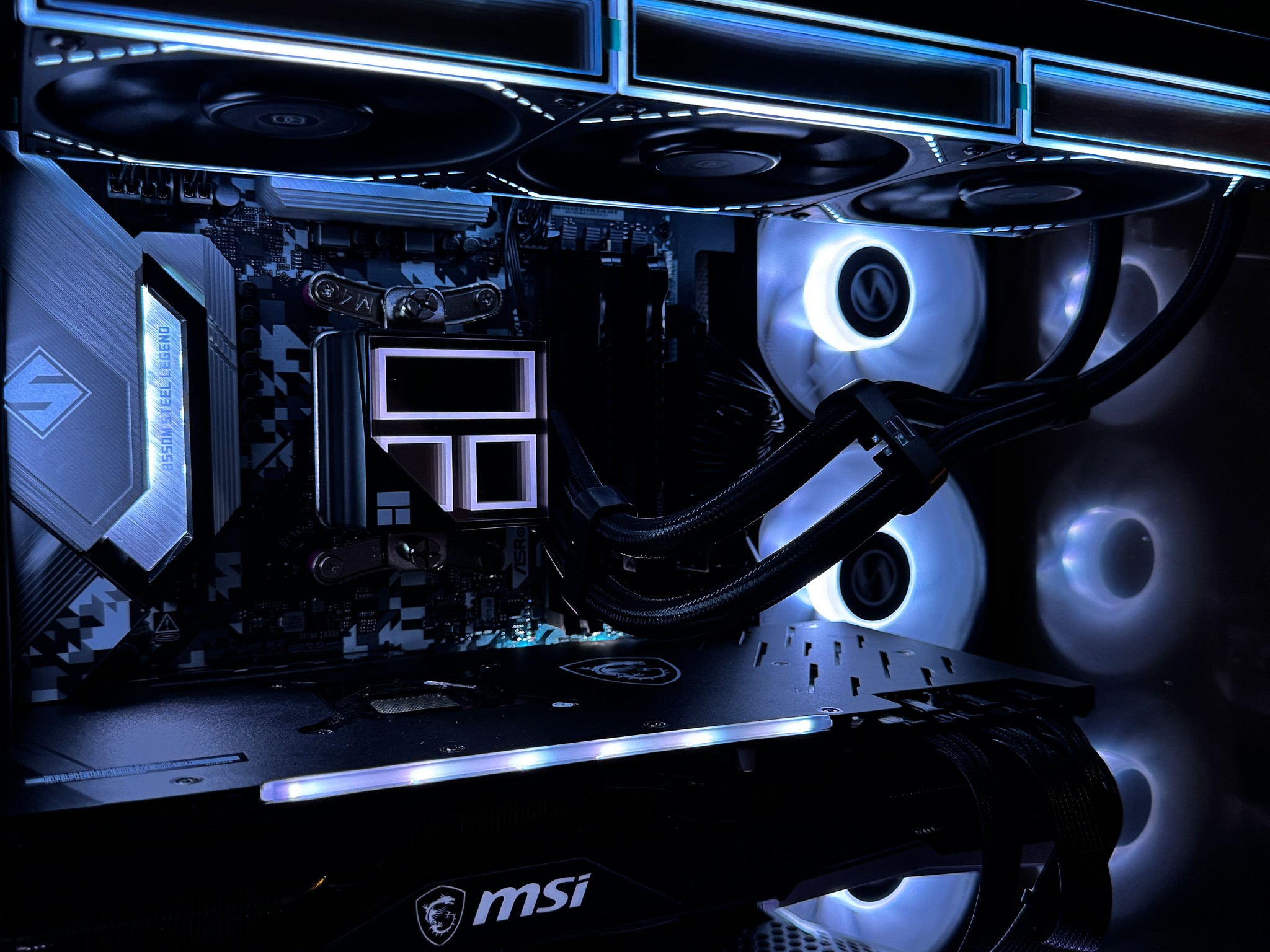 High-End 4K/1440/1080p Gaming PC – Ryzen 5 5600X3D | RX 6900 XT | 32GB DDR4 | Lian Li RGB Case!