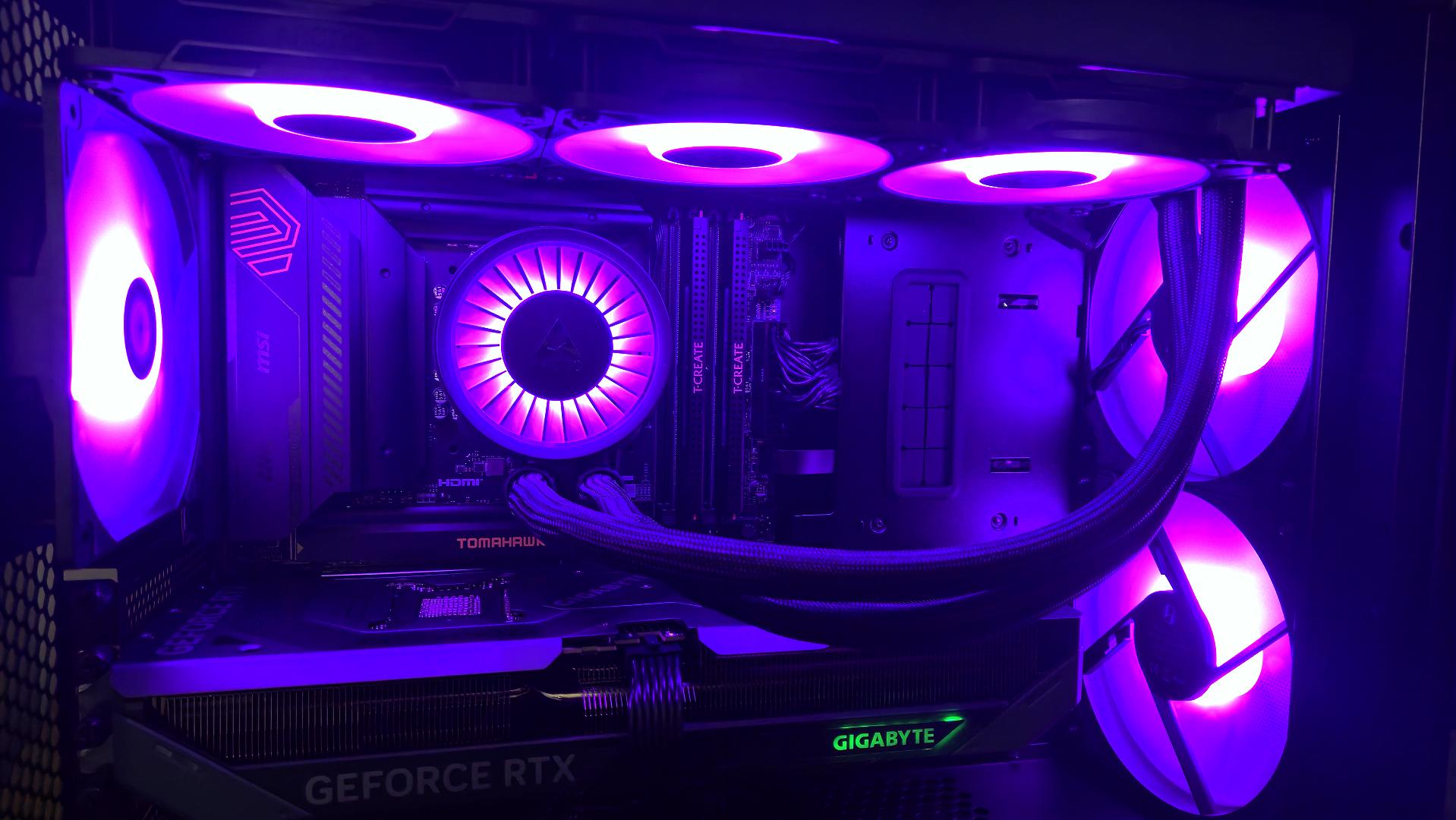 RTX 5070 OC - Core Ultra 7 270K Plus - 32GB DDR5 6000 - 2TB Gen4 NVMe - Custom